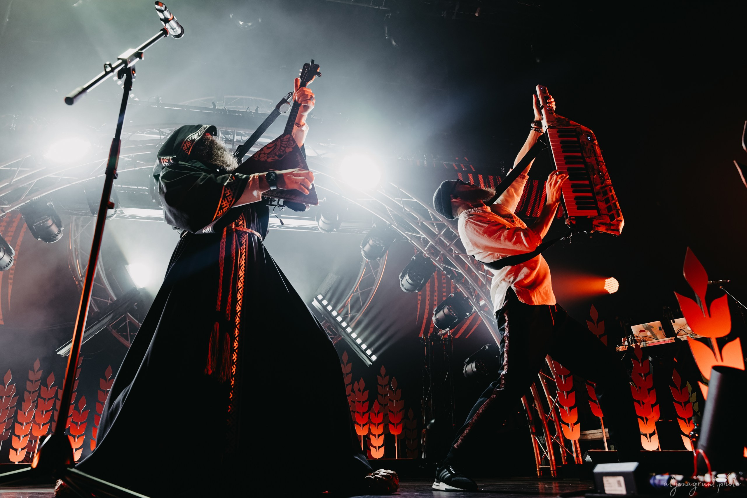 Концерт группы Нейромонах Феофан, фоторепортаж СПб, BASE SPB, 11.04.2025. Алена Адрианова: фотограф в Санкт-Петербурге