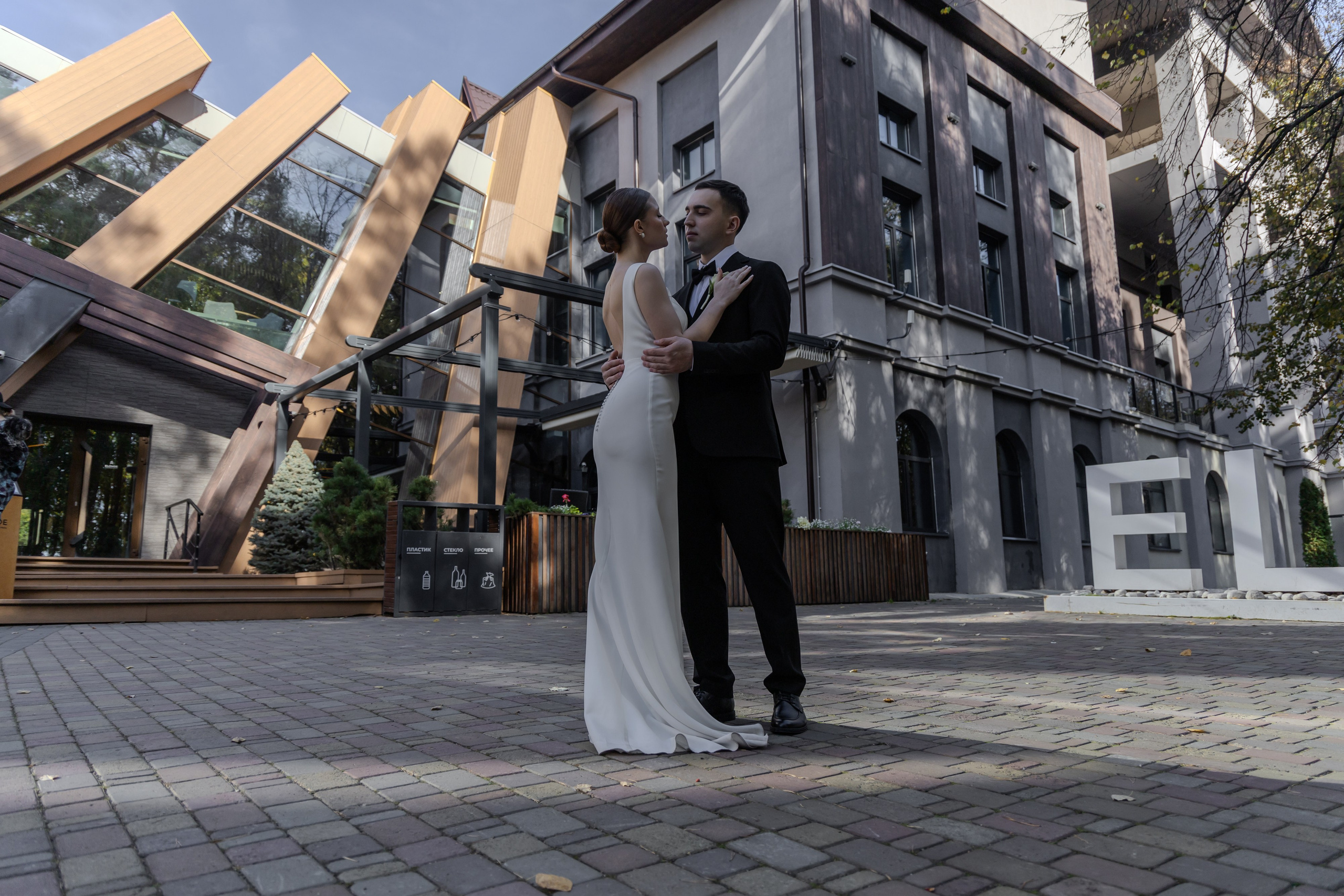 Kirill & Arina. Фотограф свадебный, репортажный, индивидуальный, фото для маркетплейсов, брендов, автосалонов