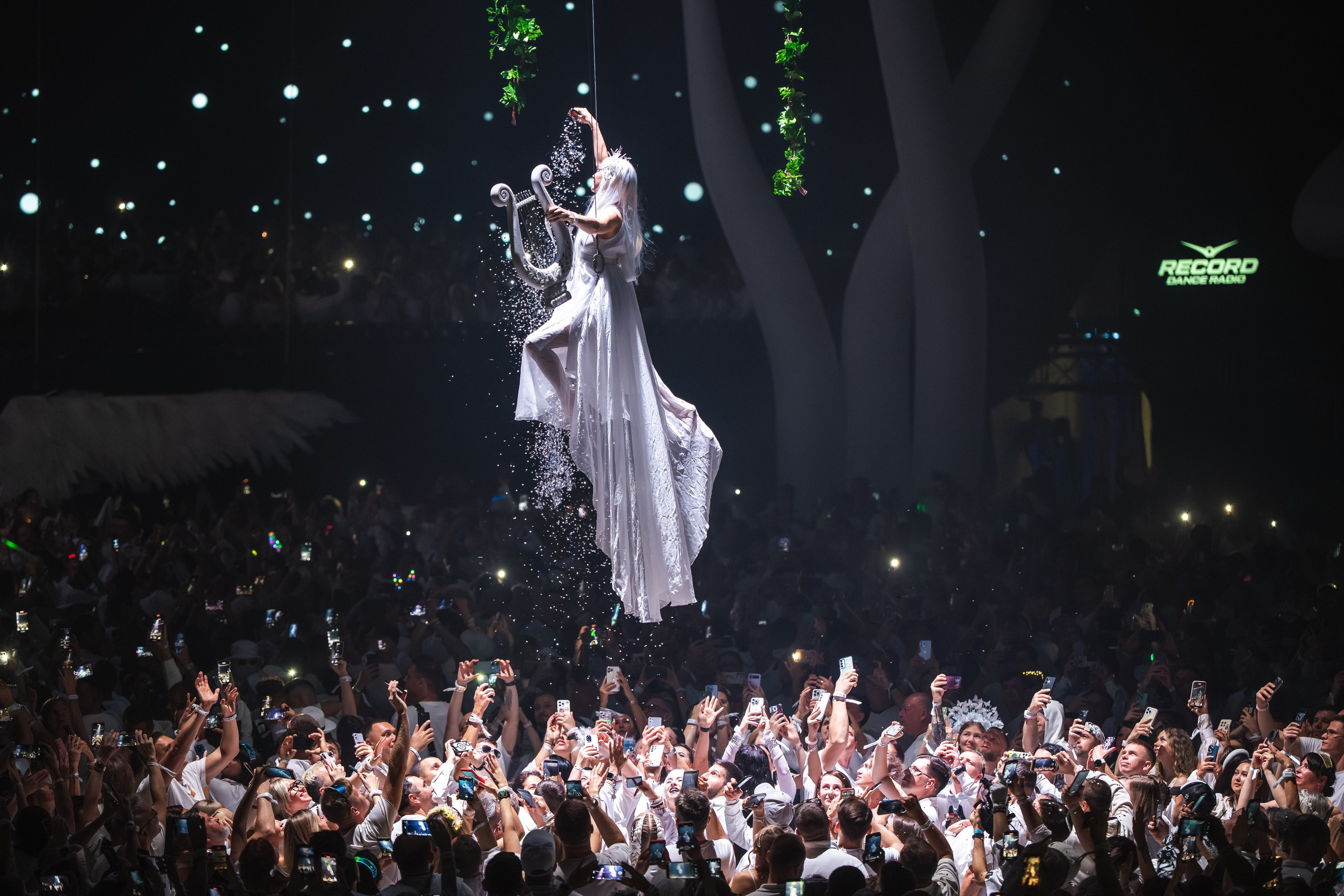 БЕЛАЯ 2025. Святослав Буньков | фотограф