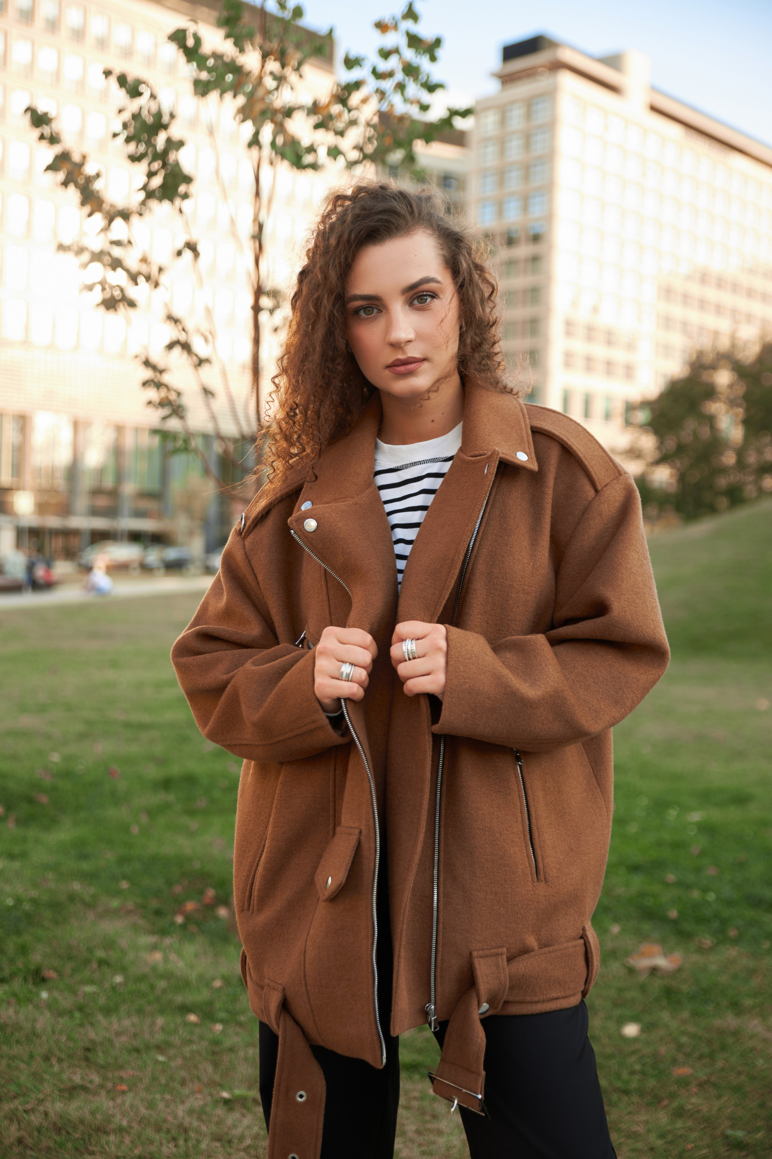 Уличная фотосессия для девушки. Brand и контент фотограф