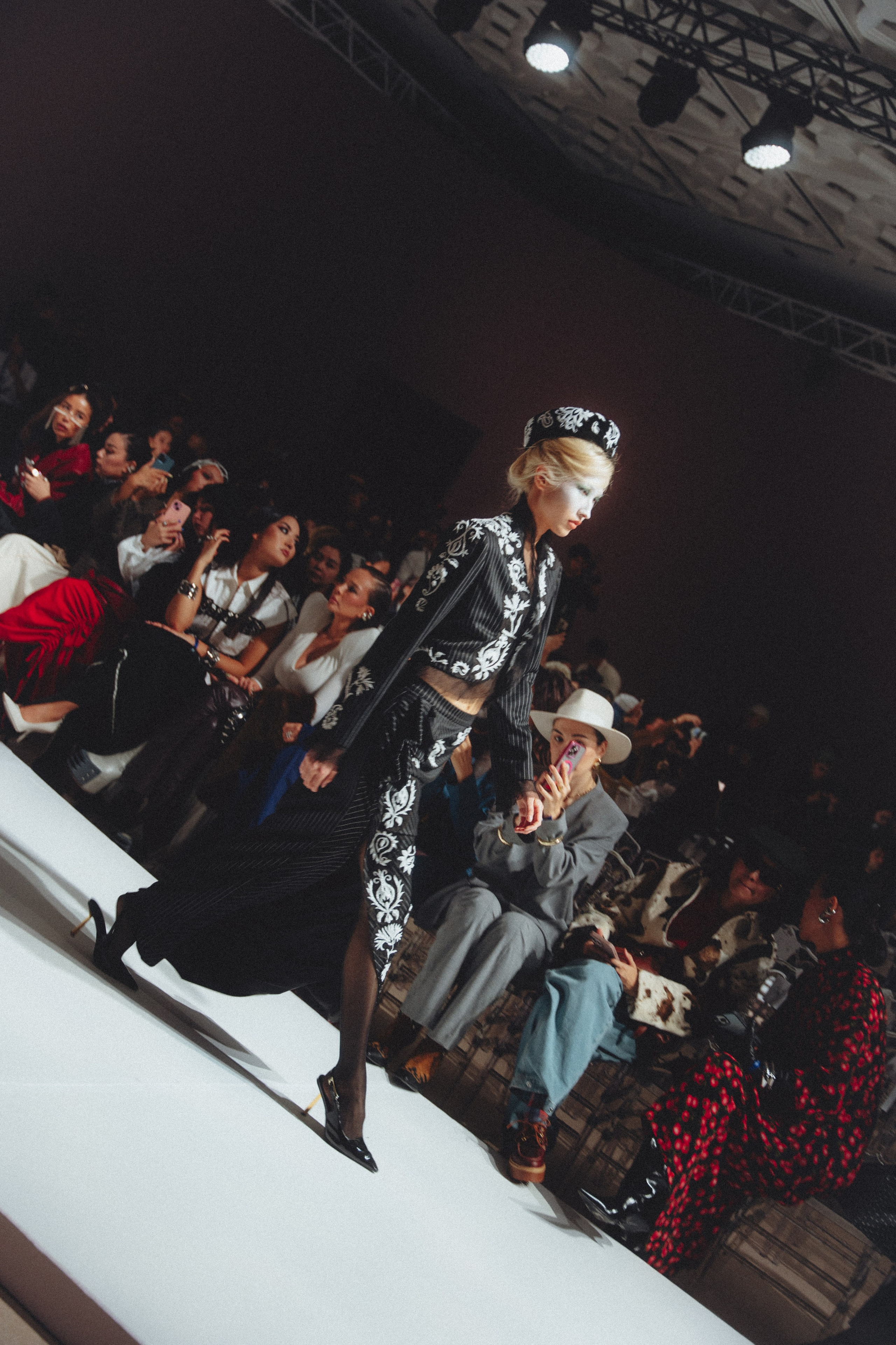 VISA FASHION WEEK ALMATY SS26 / THE PODIUM