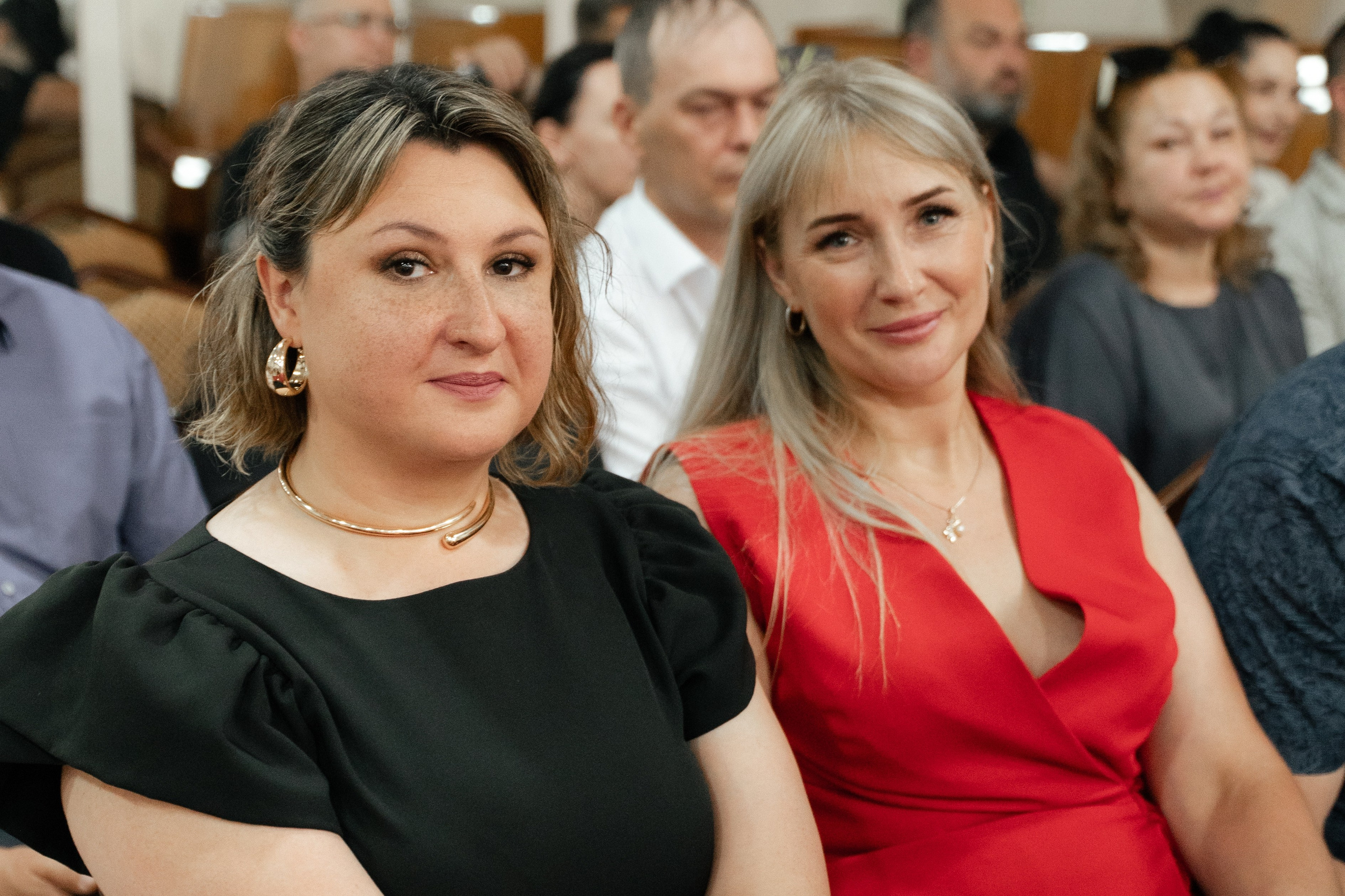 40 Школа 11 класс вручение аттестатов. Выпускные альбомы Натальи Бутко: Новороссийск, Анапа, Геленджик
