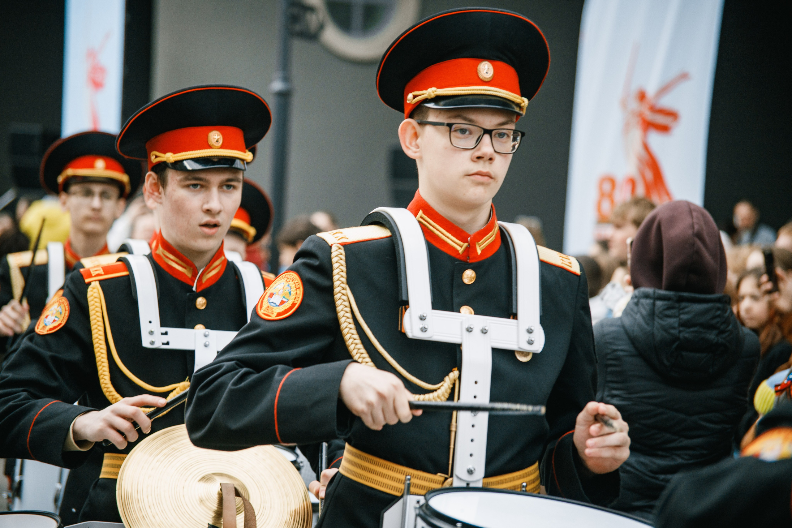 День Победы на ул. Баумана. Портретный и репортажный фотограф Елизавета Рудовская|Казань