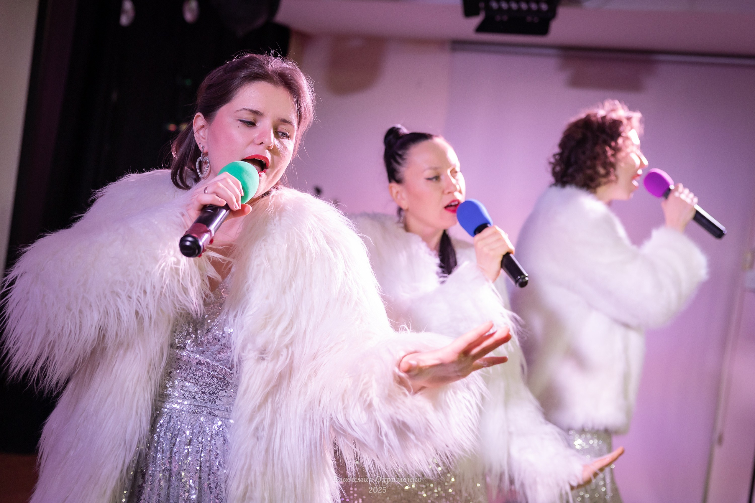 Концерт вокального коллектива Bella Mamma «Мы из 90-х». Фотограф Владимир Охрименко