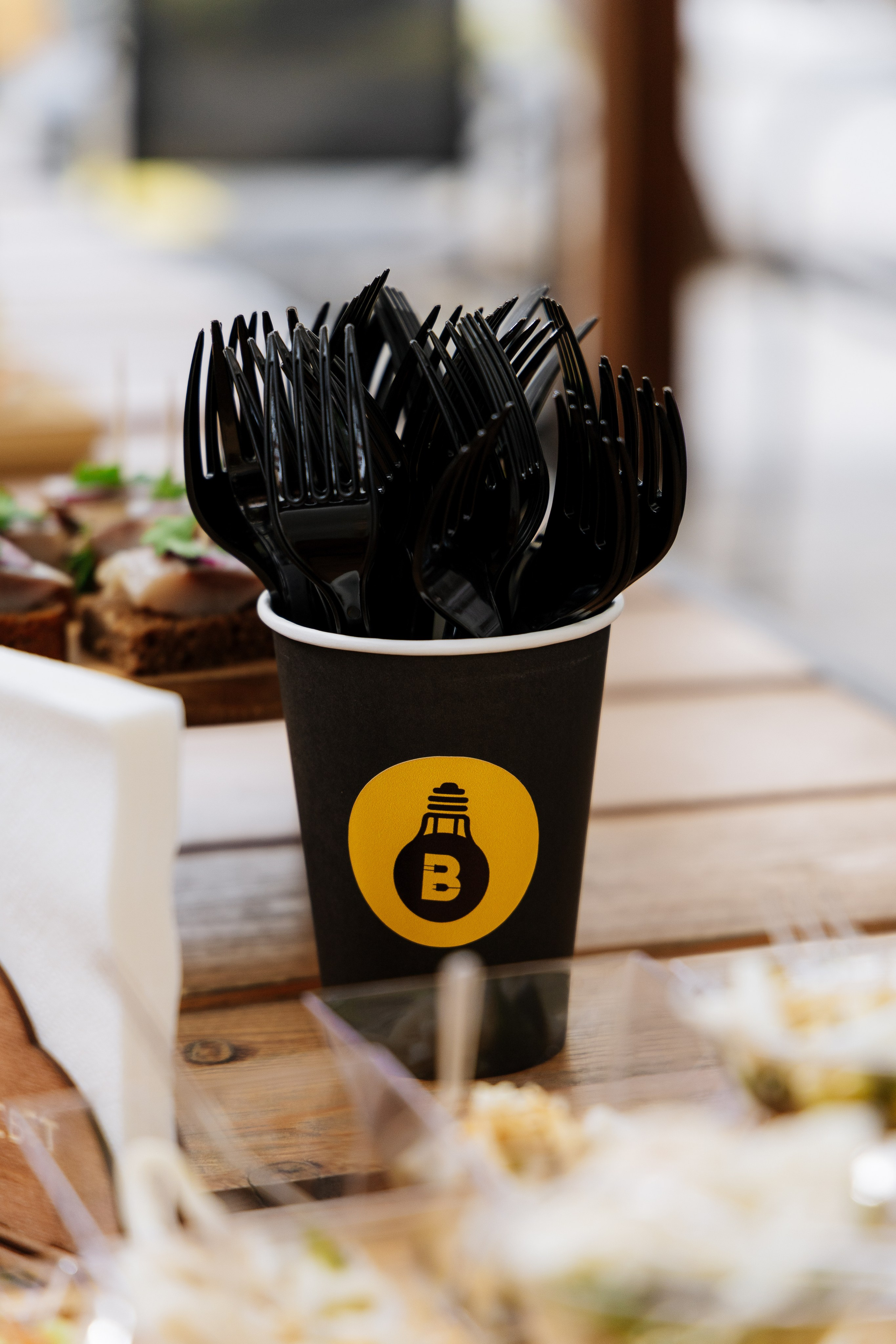 Всем свет. Свадебный и репортажный фотограф в Омске. Червоткин Никита