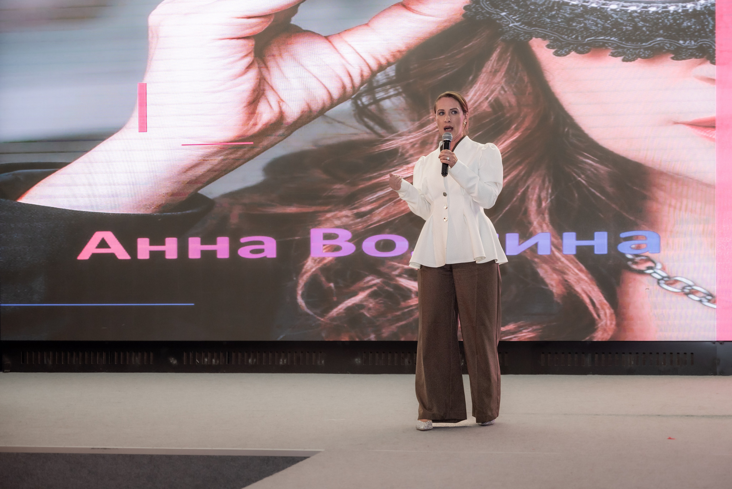 Кейс: Как упаковать смыслы и эстетику иммерсивного дня «Путь Королевы» в визуальный сторителлинг. Фотограф в Красногорске и Лобне — Мария Бесштанькина