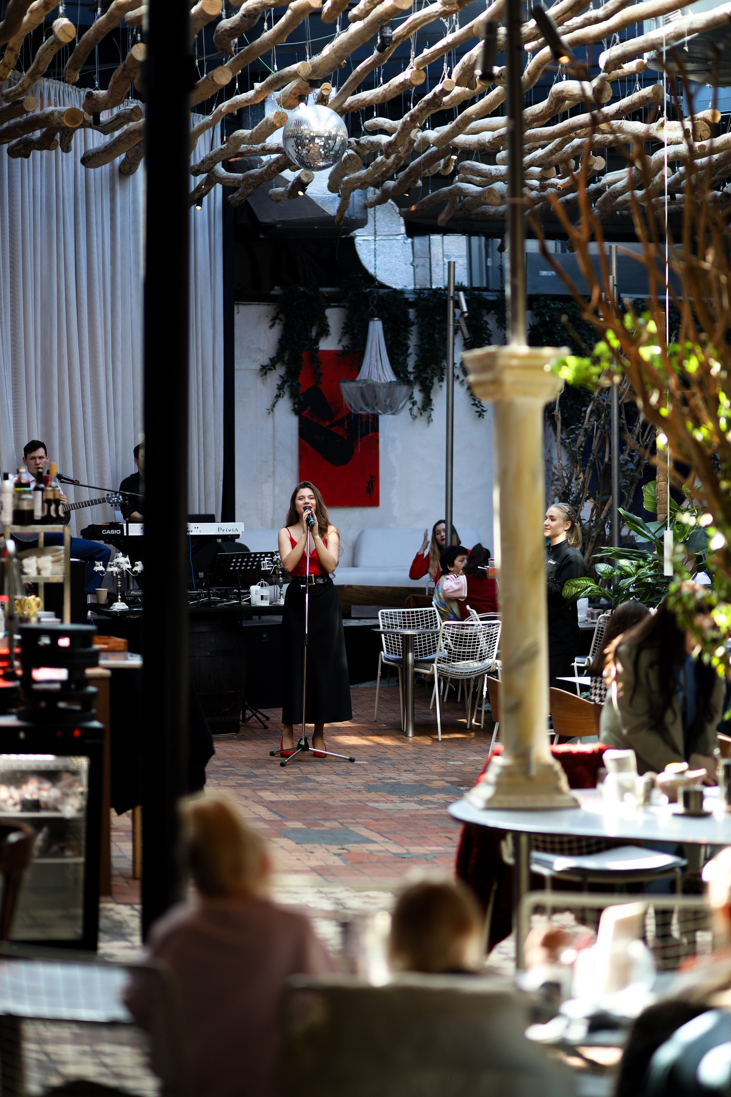 Gastrodvor 8 March. Дженбаз Павел — фотограф в Ялте