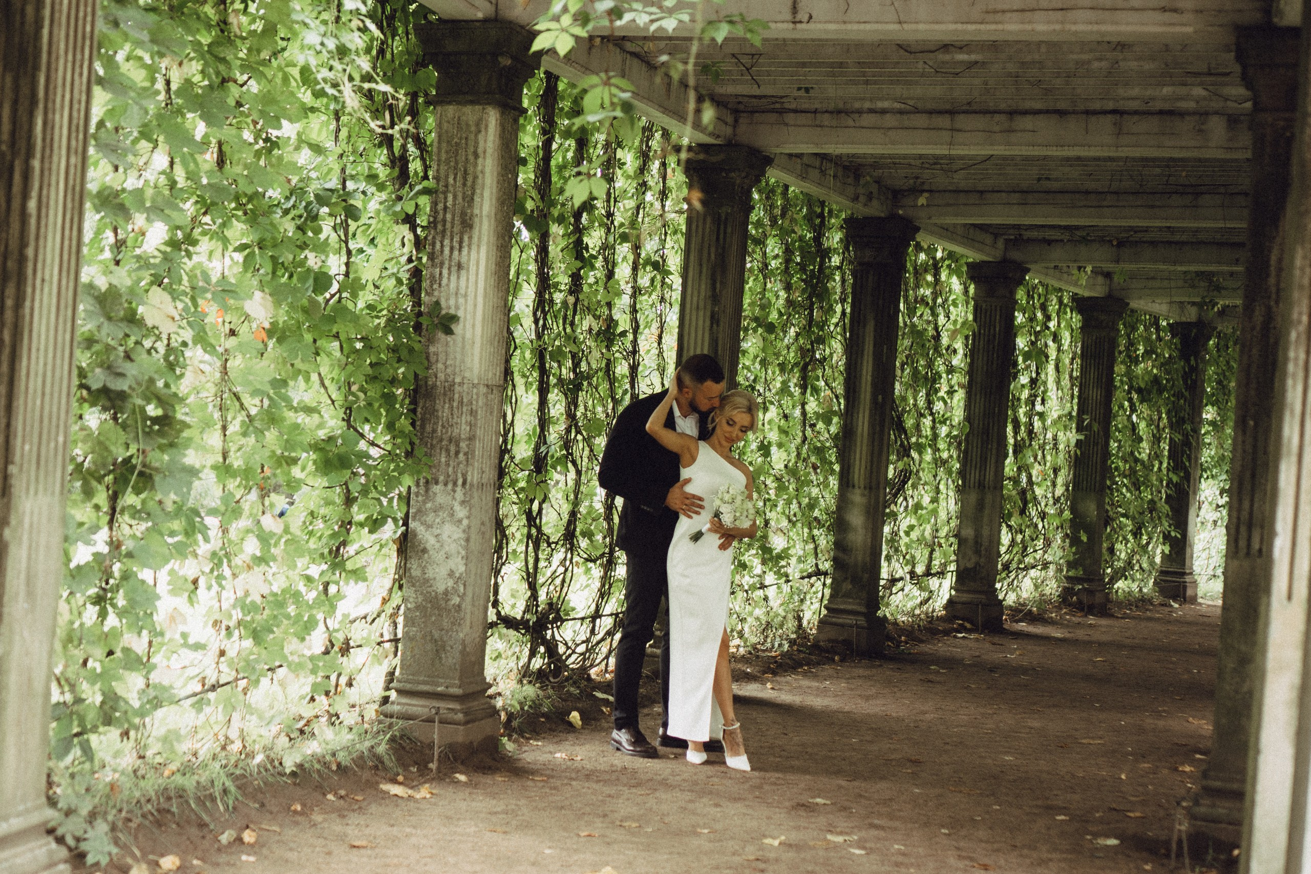 СВАДЕБНАЯ ИСТОРИЯ В ГОРОДЕ ПУШКИН ВОЗЛЕ ЕКАТЕРИНИНСКОГО ДВОРЦА И В ПАРКЕ. Профессиональный фотограф, Санкт-Петербург — Виктория Богомолова