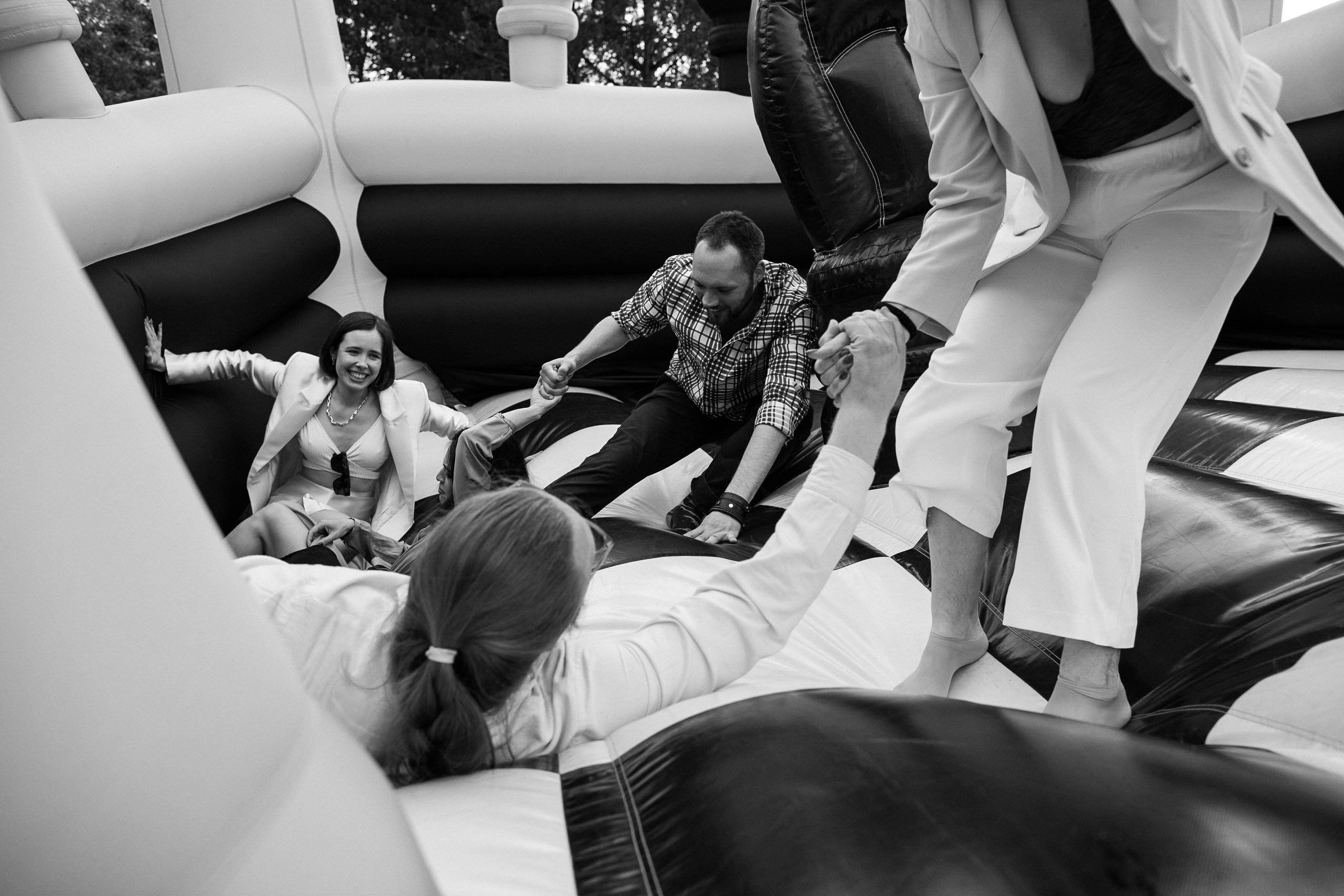 HOLDING_OUT_OF_THE_HERO. Wedding photographer in Europe