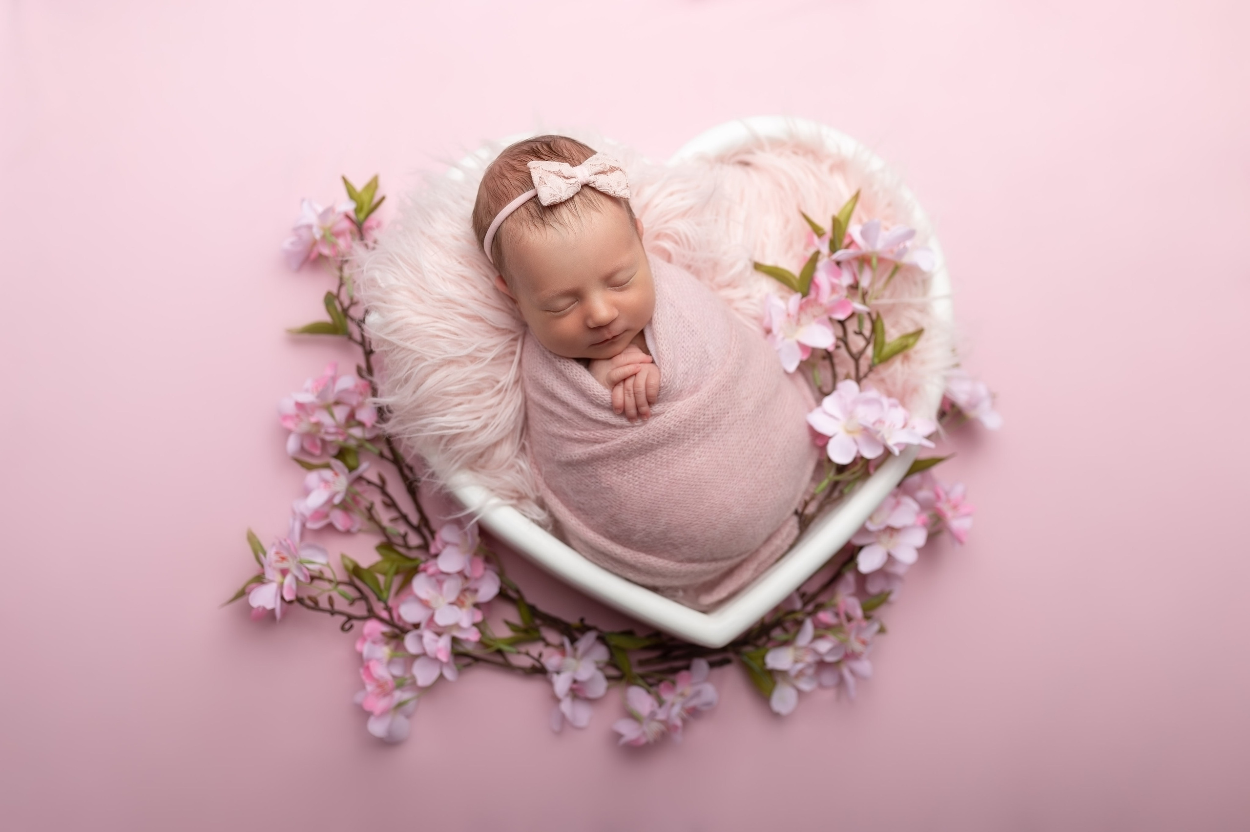 Новорожденные девочки. Детский фотограф в городе Жуковский Алиса Коробанова