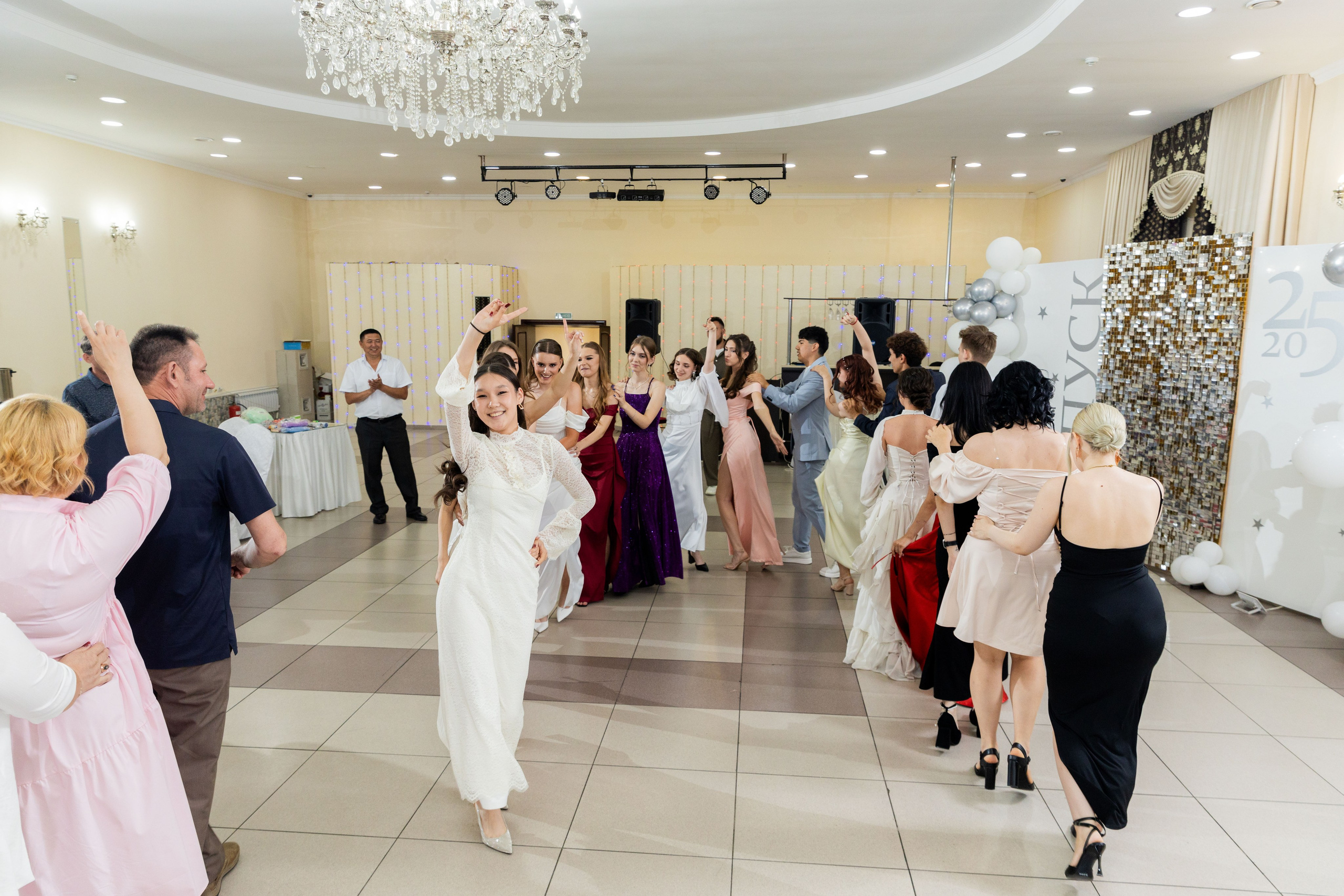 Школа № 10. Выпускной, 11 «А» класс