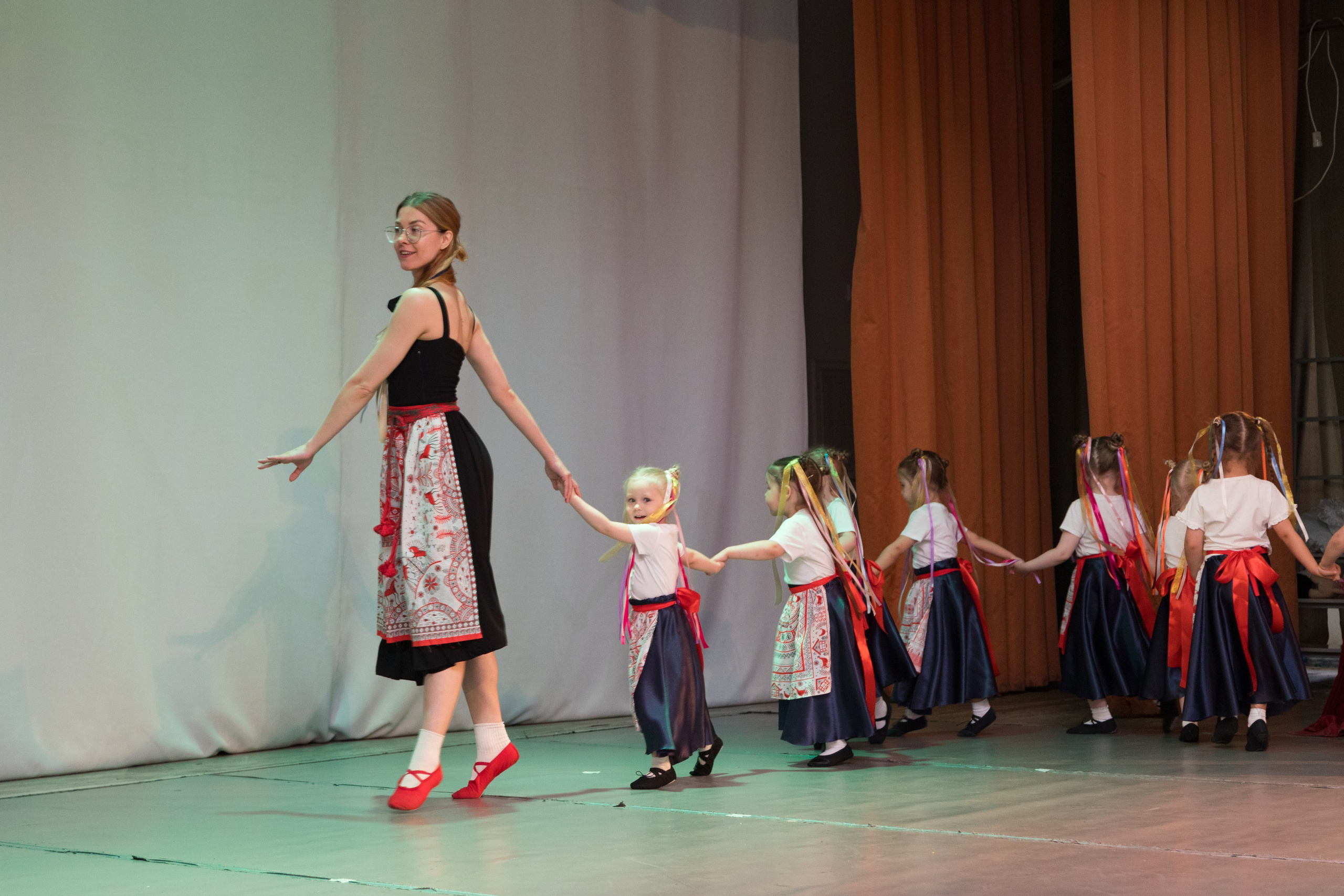 Большой концерт маленьких танцоров. Детский и контент фотограф Надя Волкова Санкт-Петербург