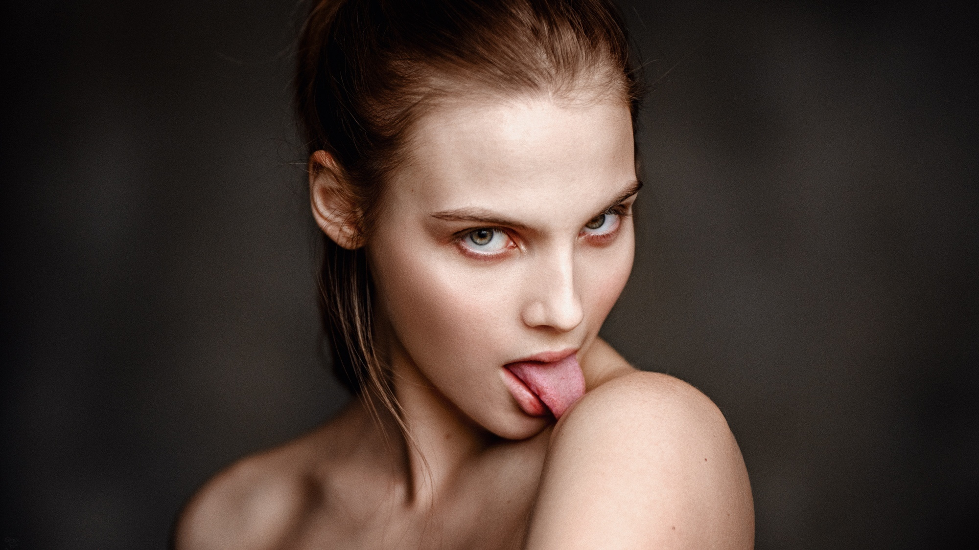 Indoor Portrait. Photographer Georgy Chernyadyev