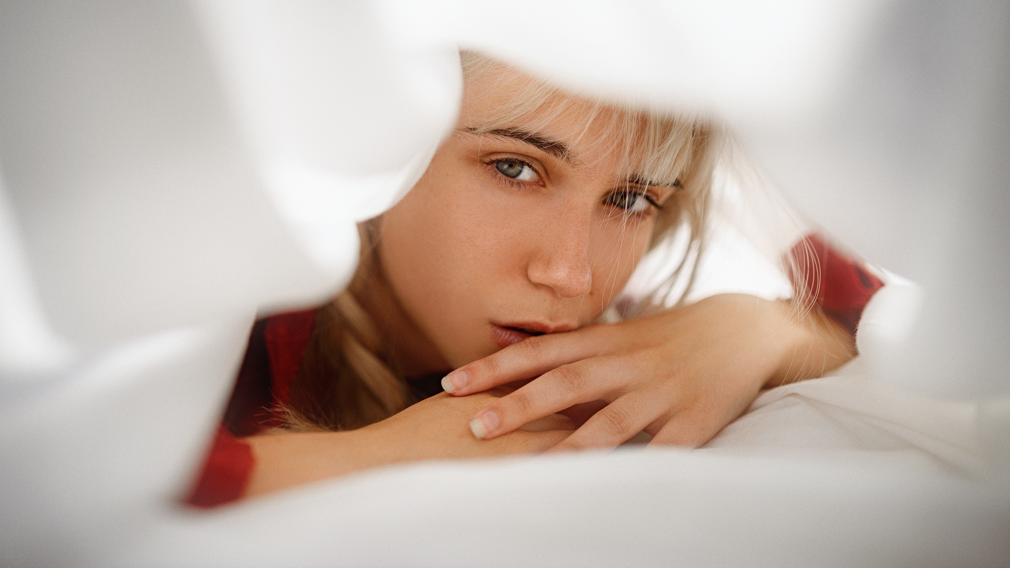Indoor Portrait. Photographer Georgy Chernyadyev