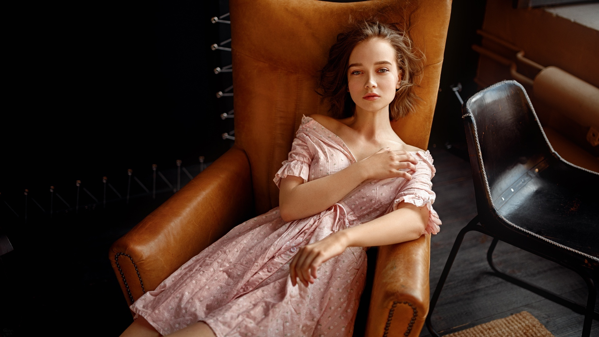 Indoor Portrait. Photographer Georgy Chernyadyev