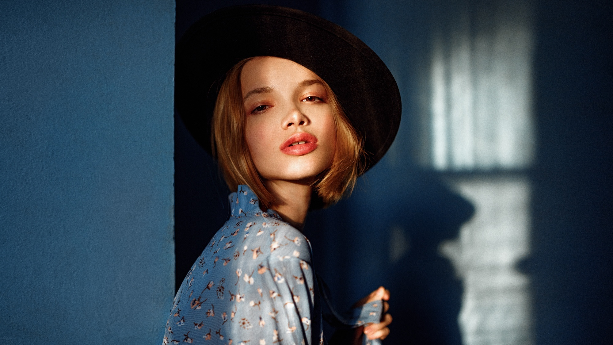 Indoor Portrait. Photographer Georgy Chernyadyev