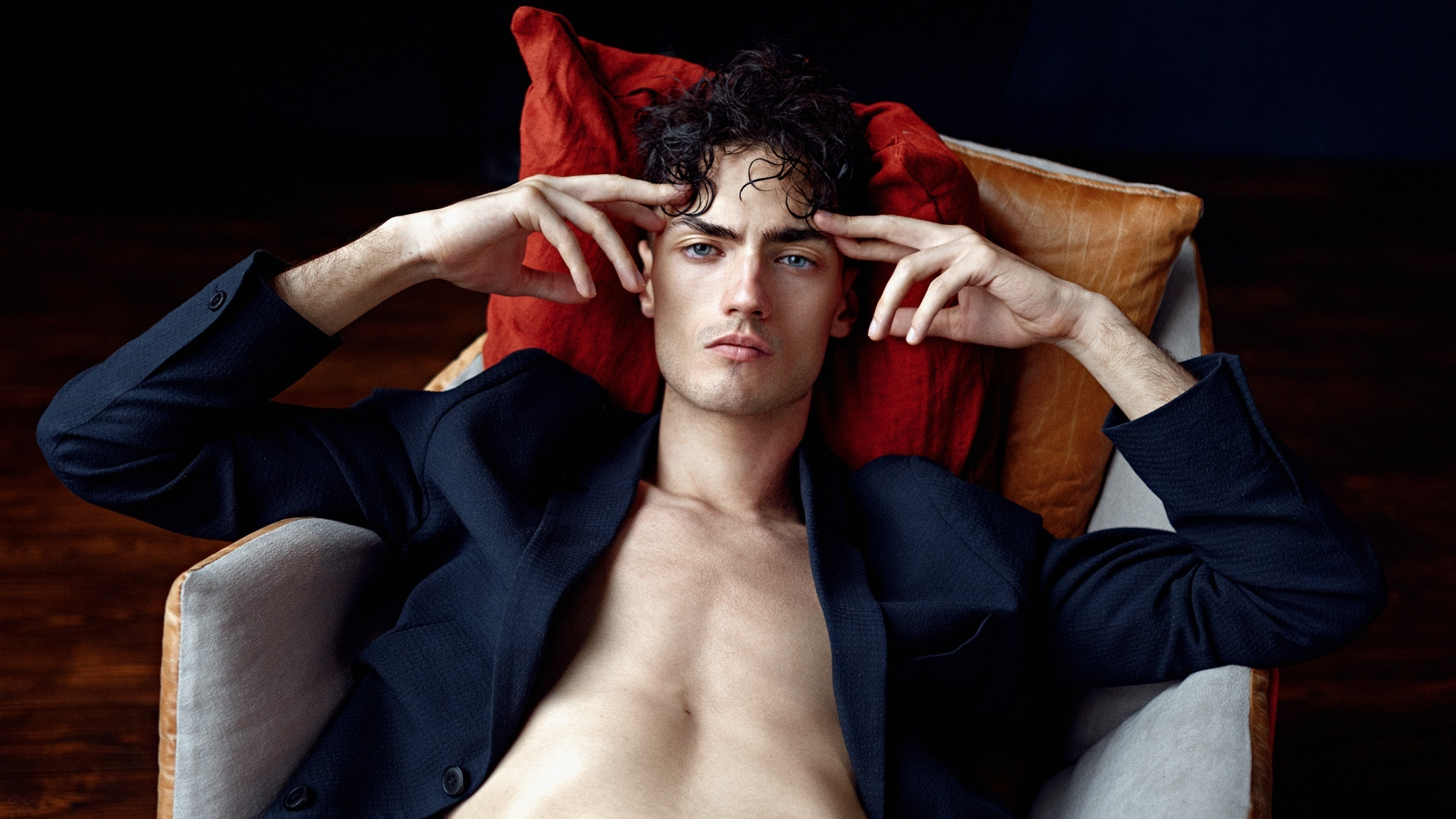 Indoor Portrait. Photographer Georgy Chernyadyev