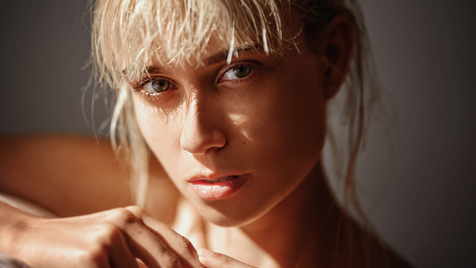 Indoor Portrait. Photographer Georgy Chernyadyev