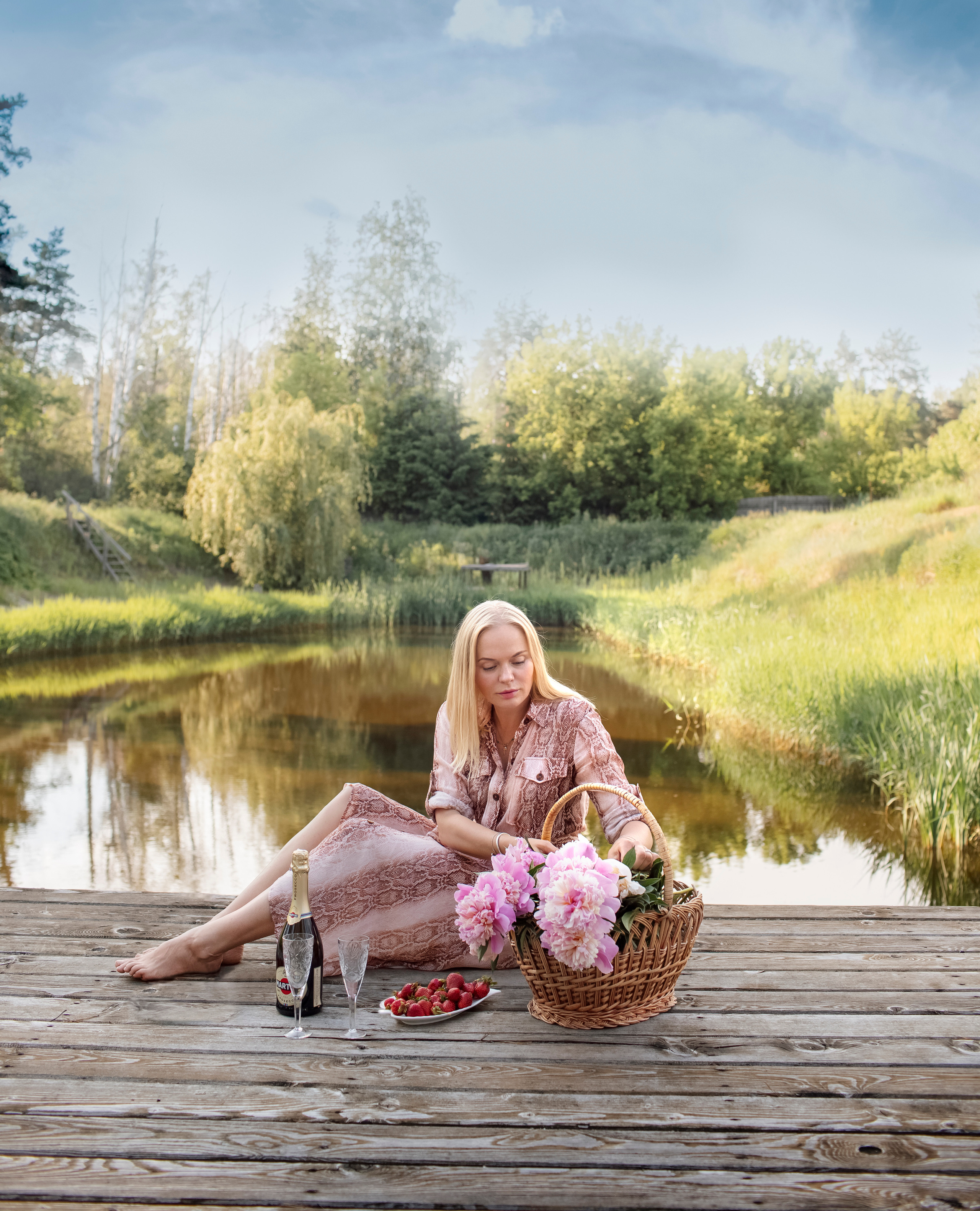 Женский портрет — Наташа с пионами. Алена Полозкова — семейный фотограф в Воронеже и Москве