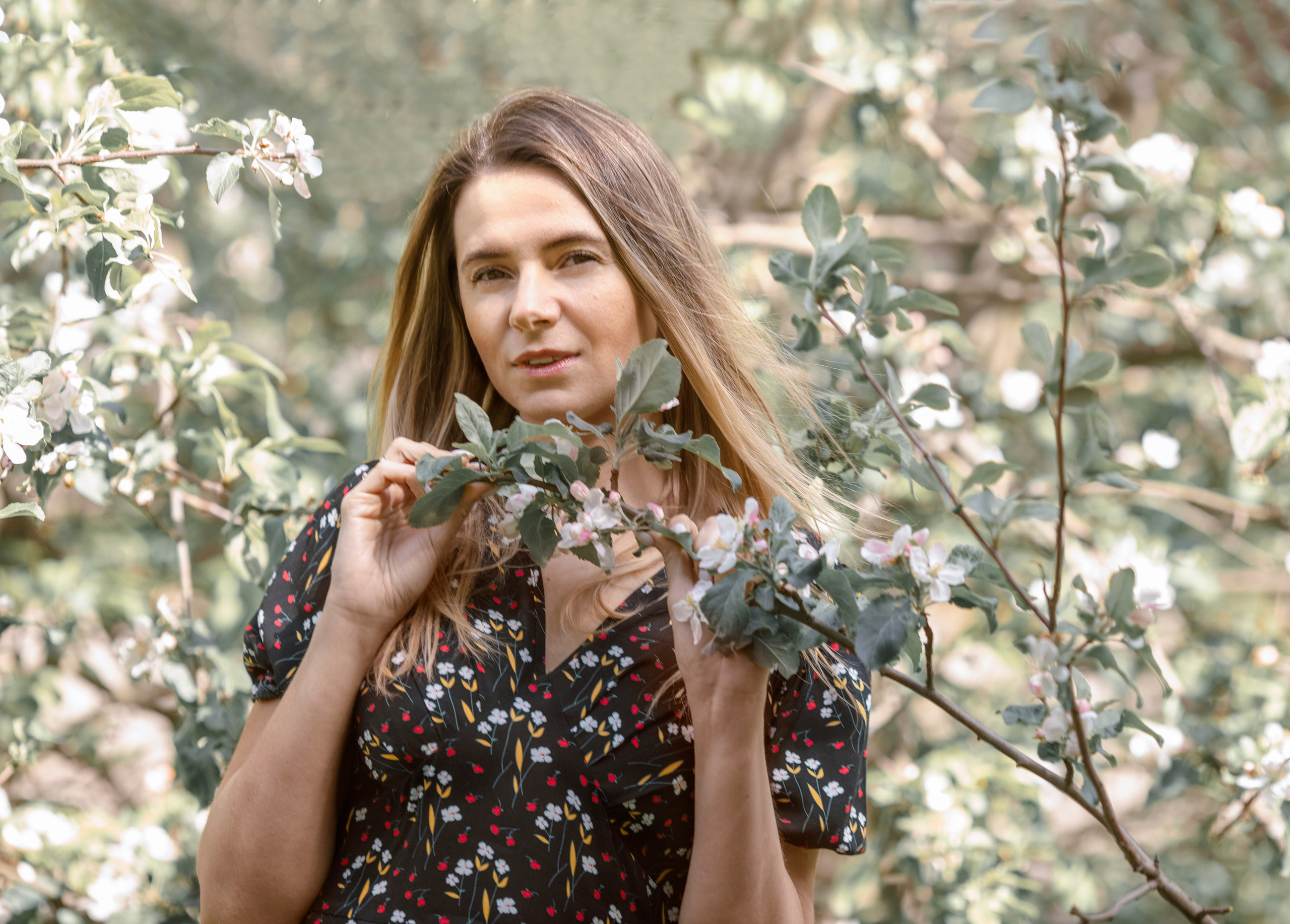 Женский портрет — Олеся в цветении. Алена Полозкова — семейный фотограф в Воронеже и Москве