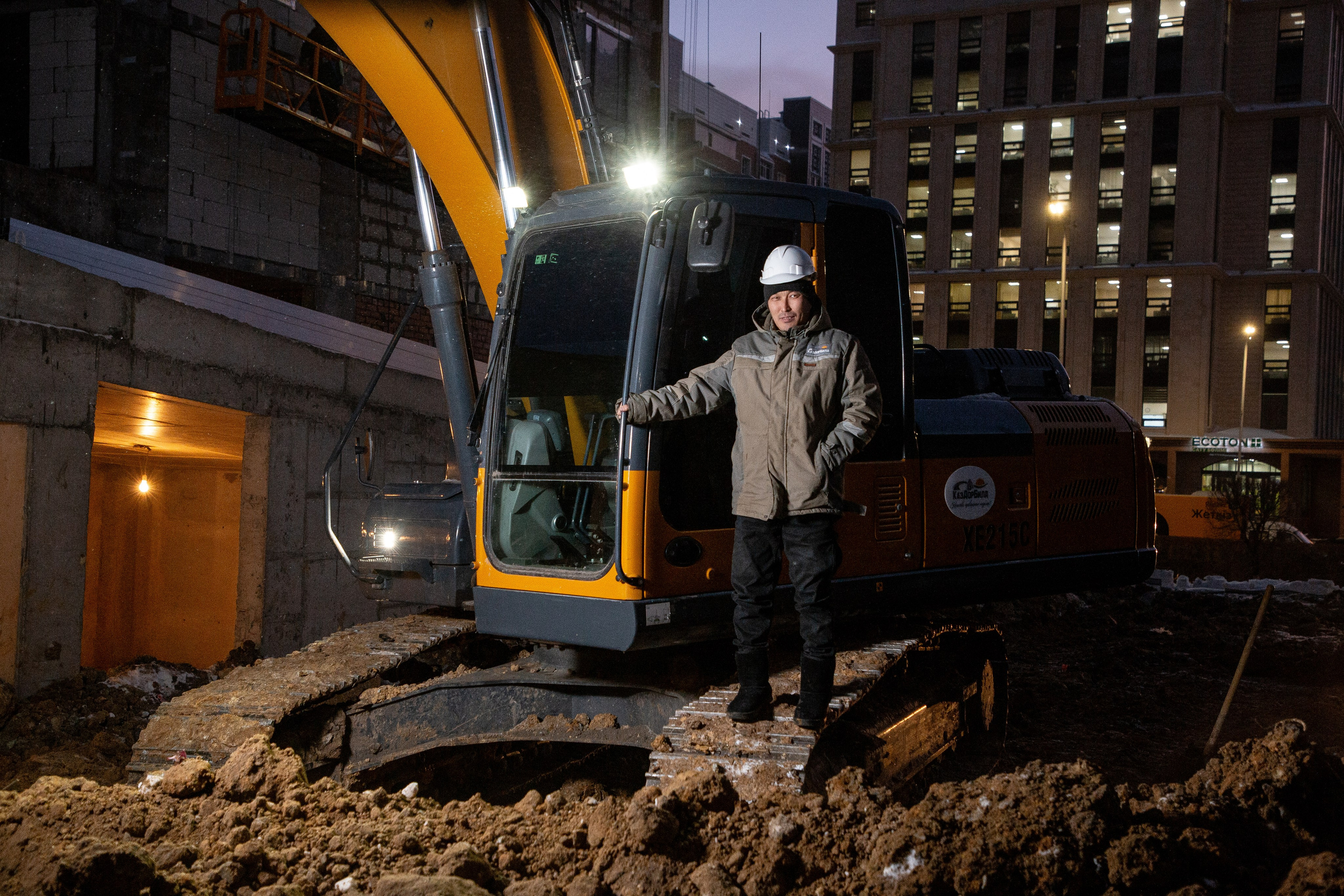 ТОО КазДорБилд. Портретный и репортажный фотограф в Астане Роман Григоров