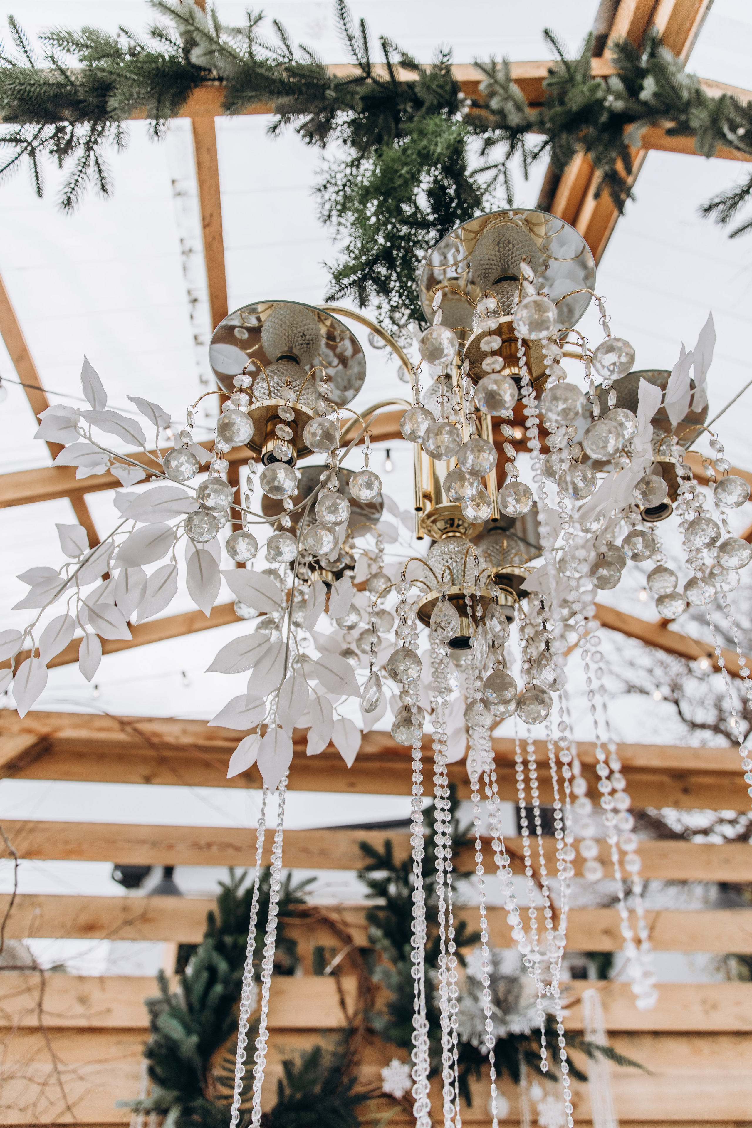 Уличная локация «Лесной дом». Фотостудия в Мариуполе «Берлога»