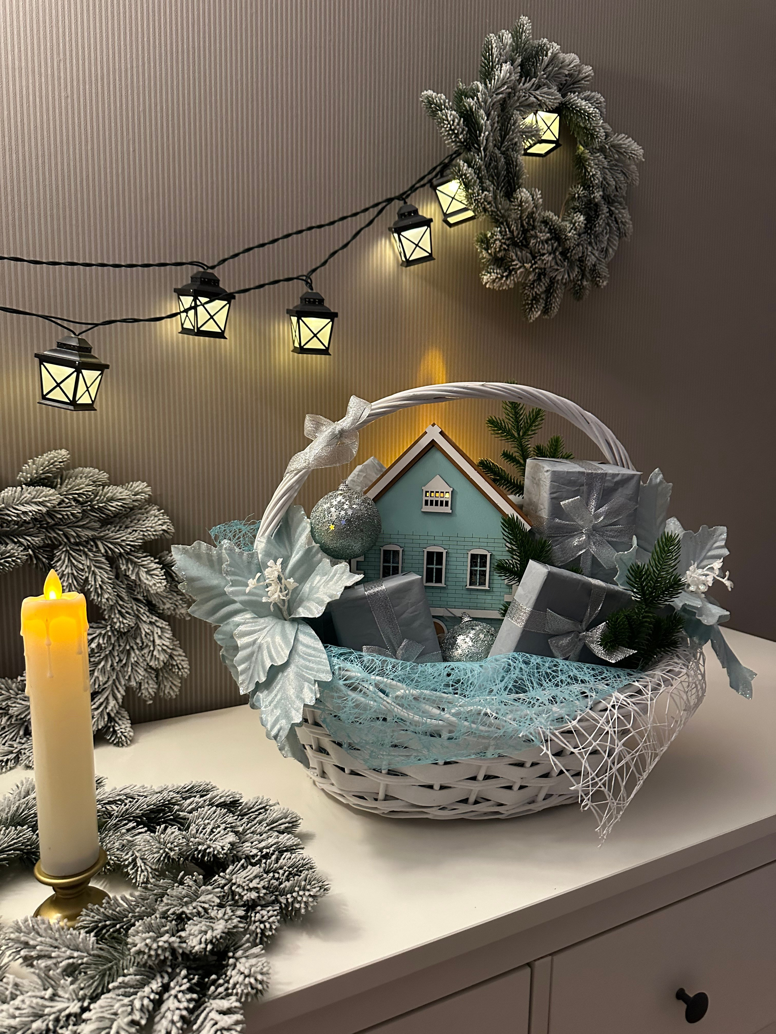 Новогодняя корзина. Студия подарочных наборов «Владия»