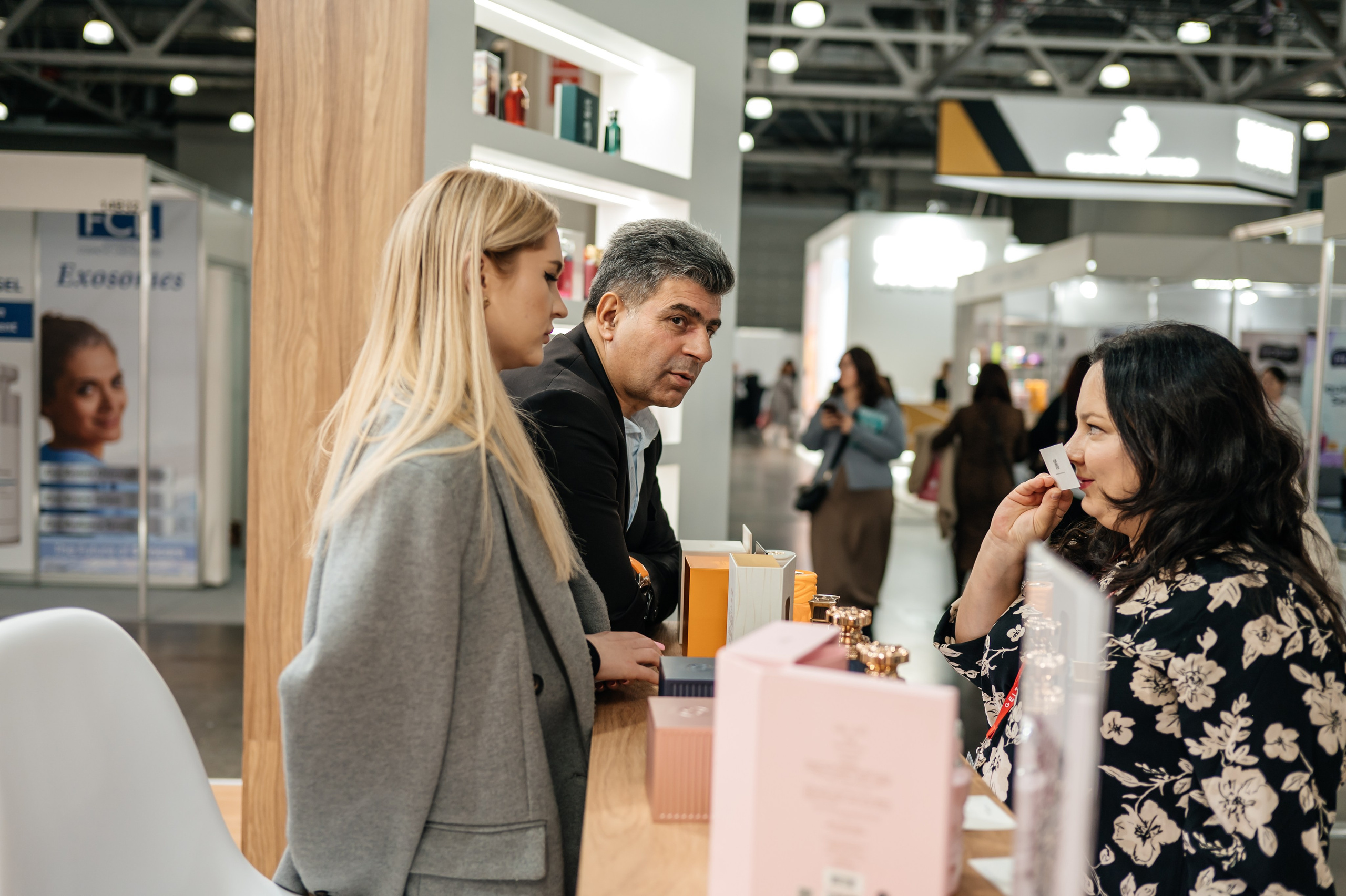 Almas parfumes Intersharm 2025. Фотограф в Москве Елена Брюханова