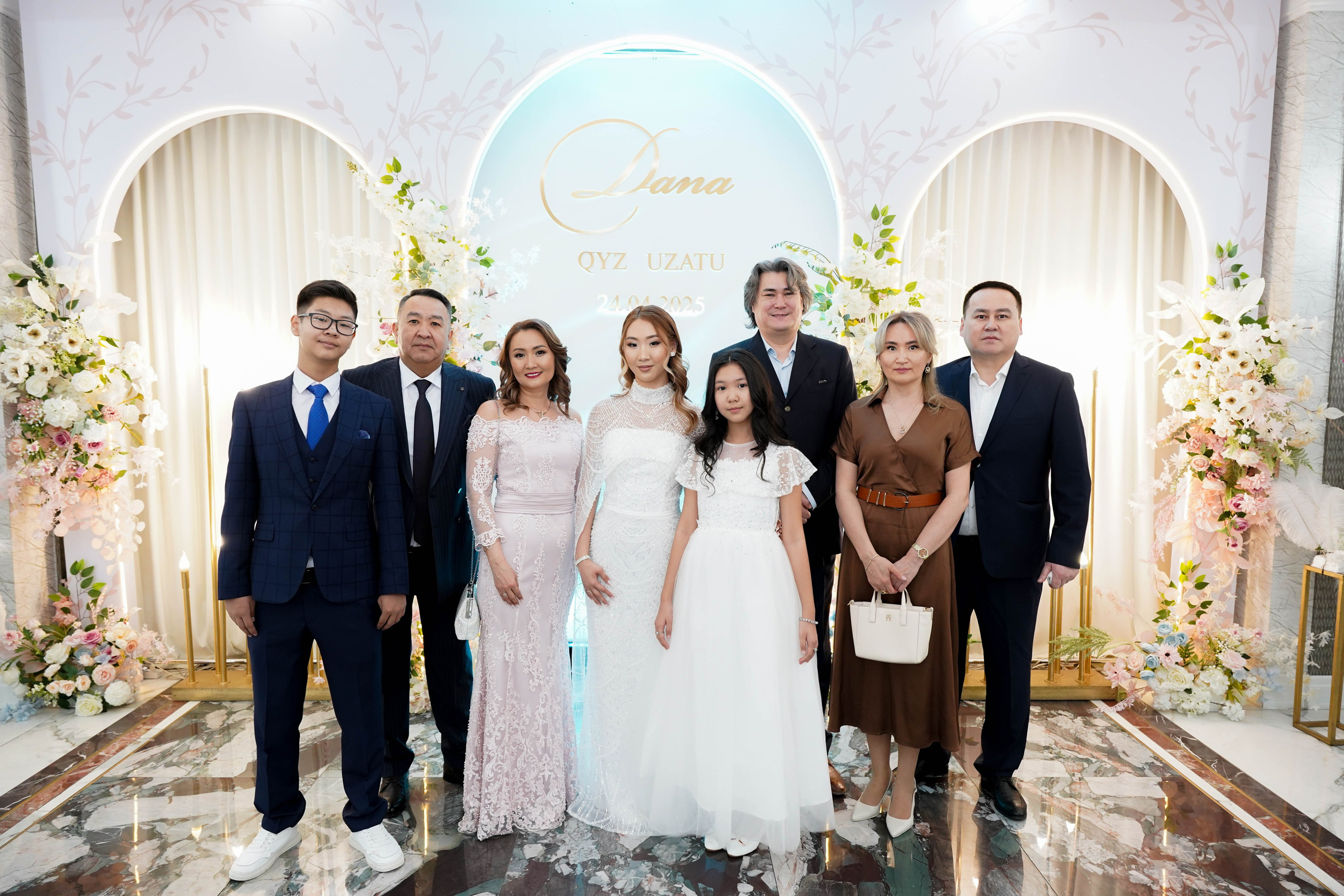 Dana uzatu. Фотограф Ернар Ержанов