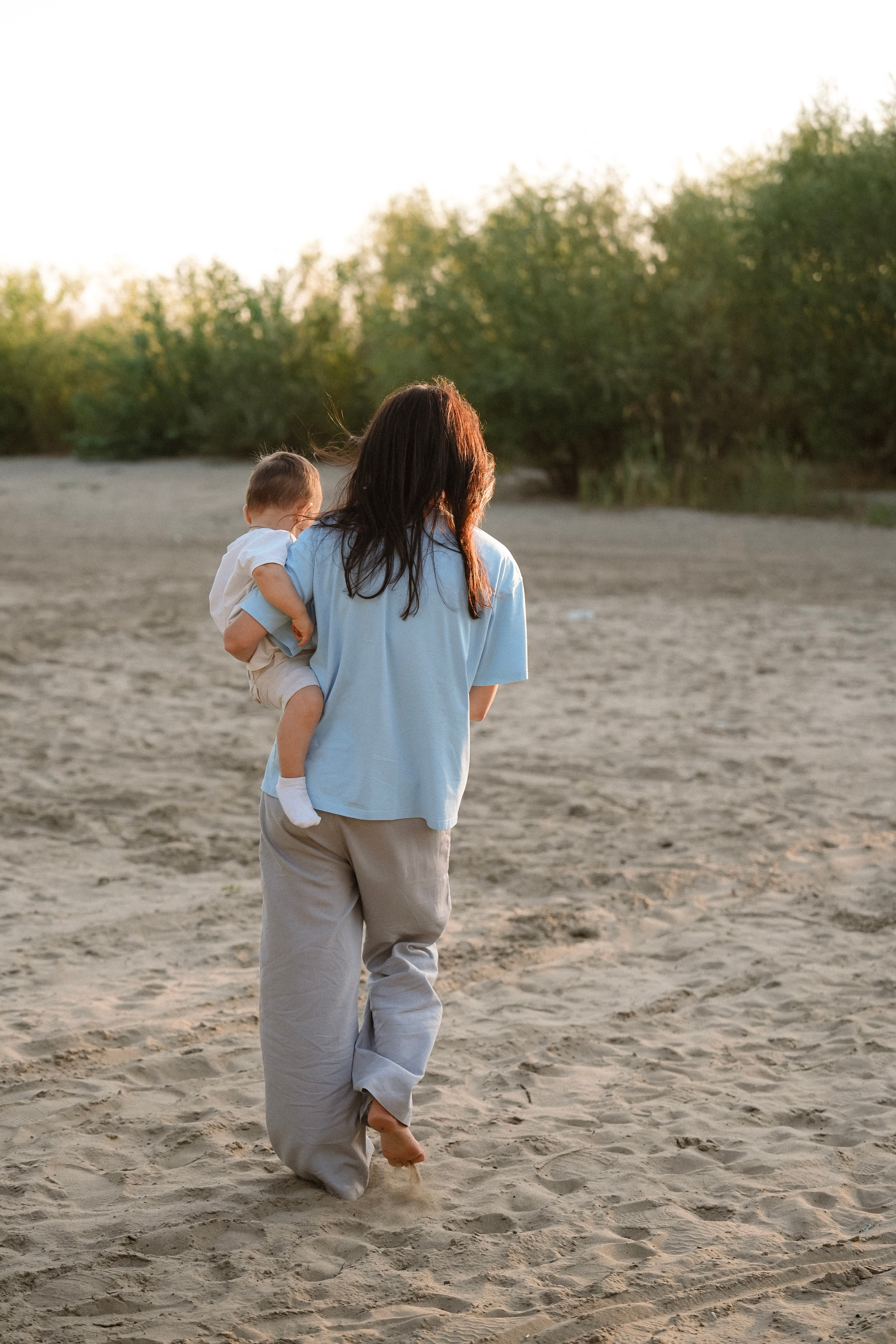 Семейная съёмка на закате. Фотограф с психологическим образованием