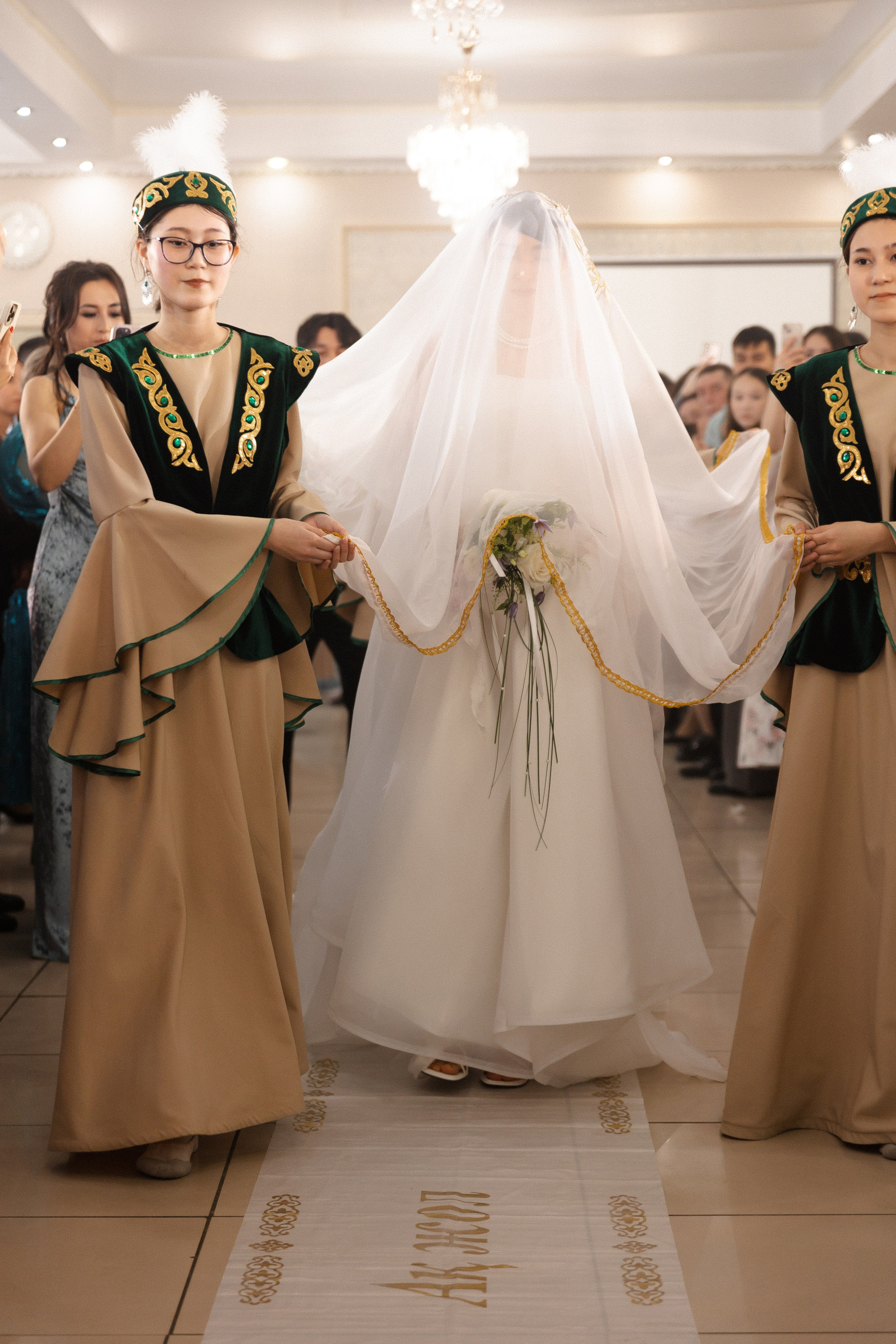 Даниял и Даяна. Фотограф Тюмень Пушковская Кристина