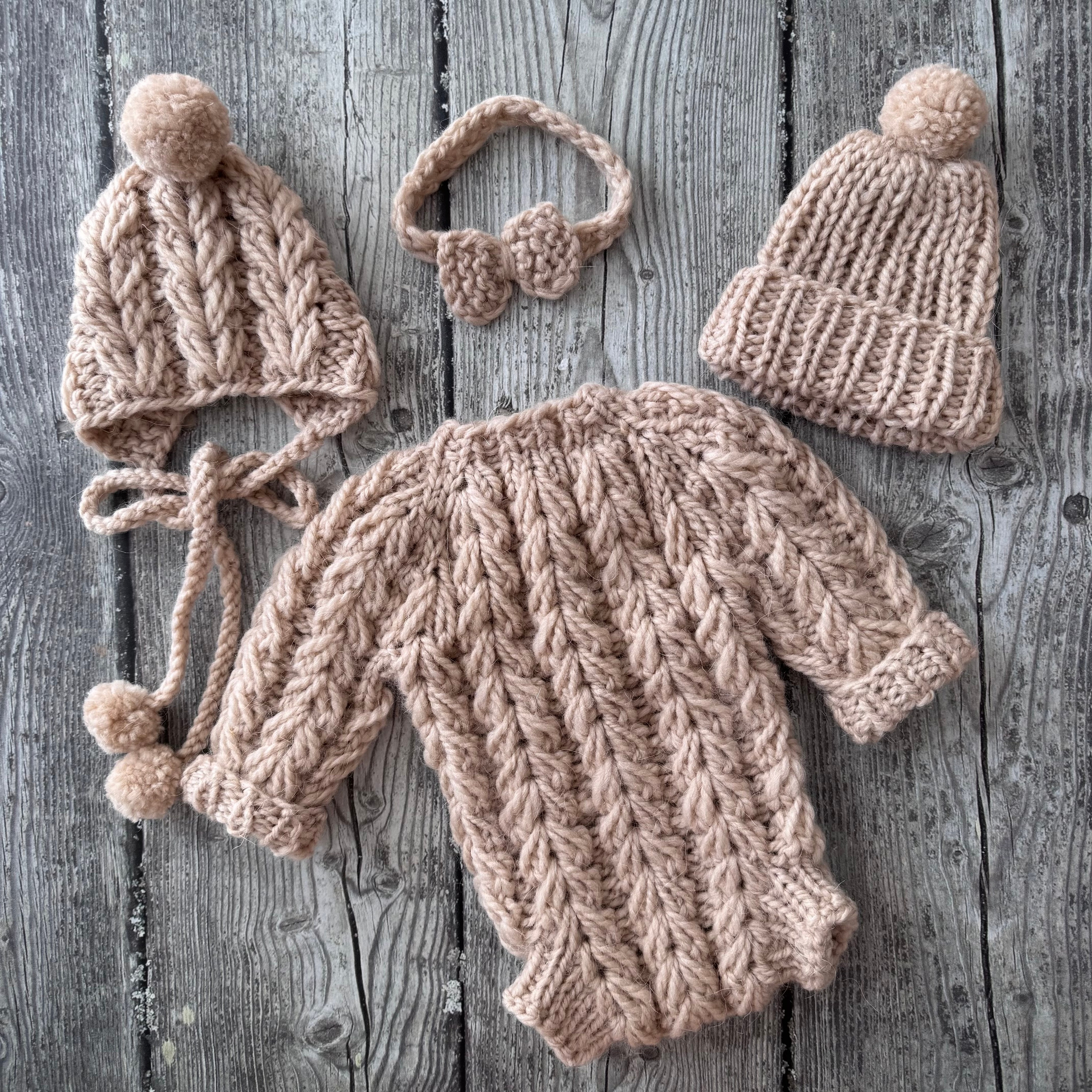 Костюмы и аксессуары для фотосессии новорожденных | Реквизит для съемки newborn в Москве. Фотосессия новорожденных в Москве и Московской области | Профессиональный фотограф newborn — Татьяна Иванова