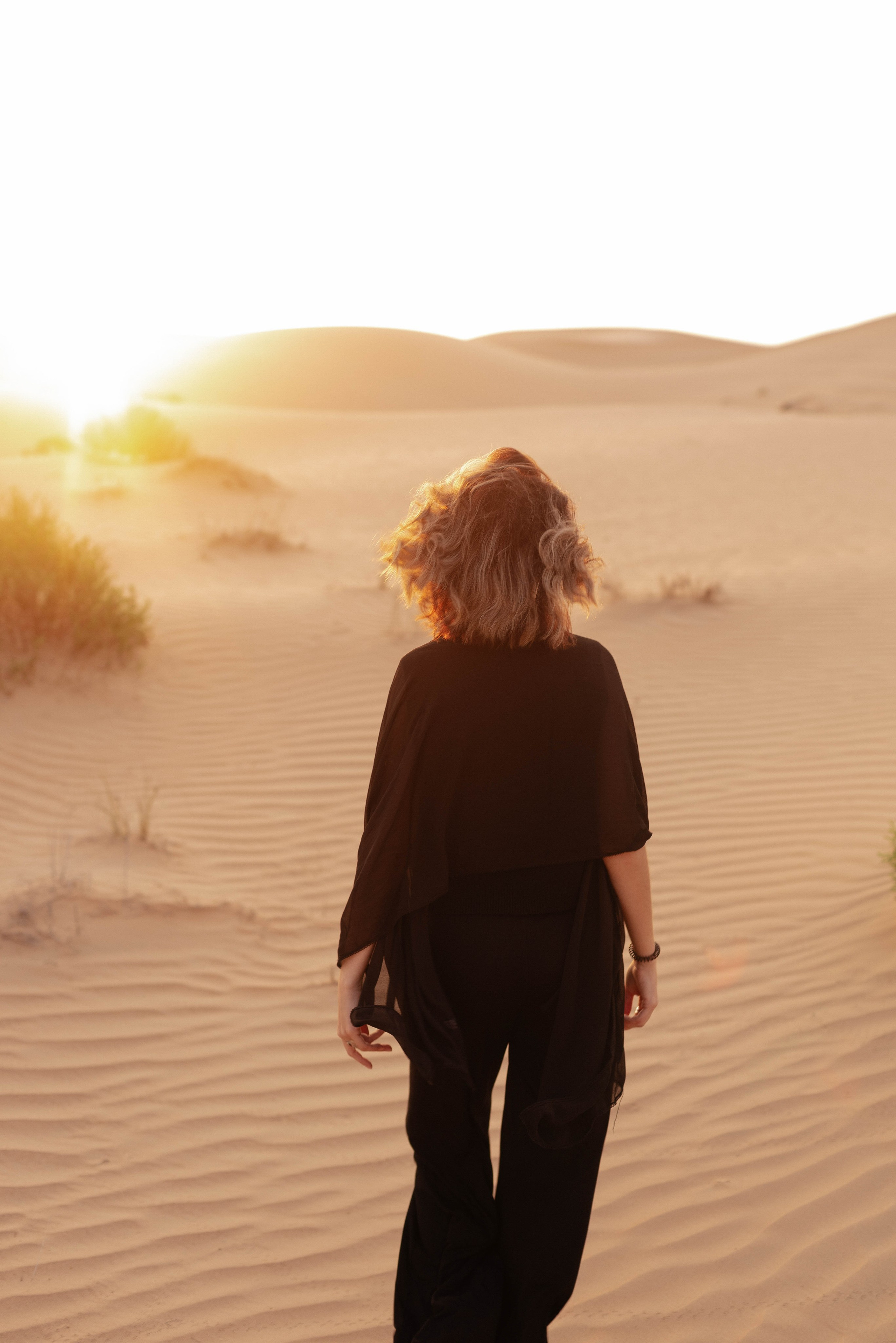 Наташа в пустыне 22 год. Фотограф и видеограф в Москве и Абу Даби Мария Кулагина