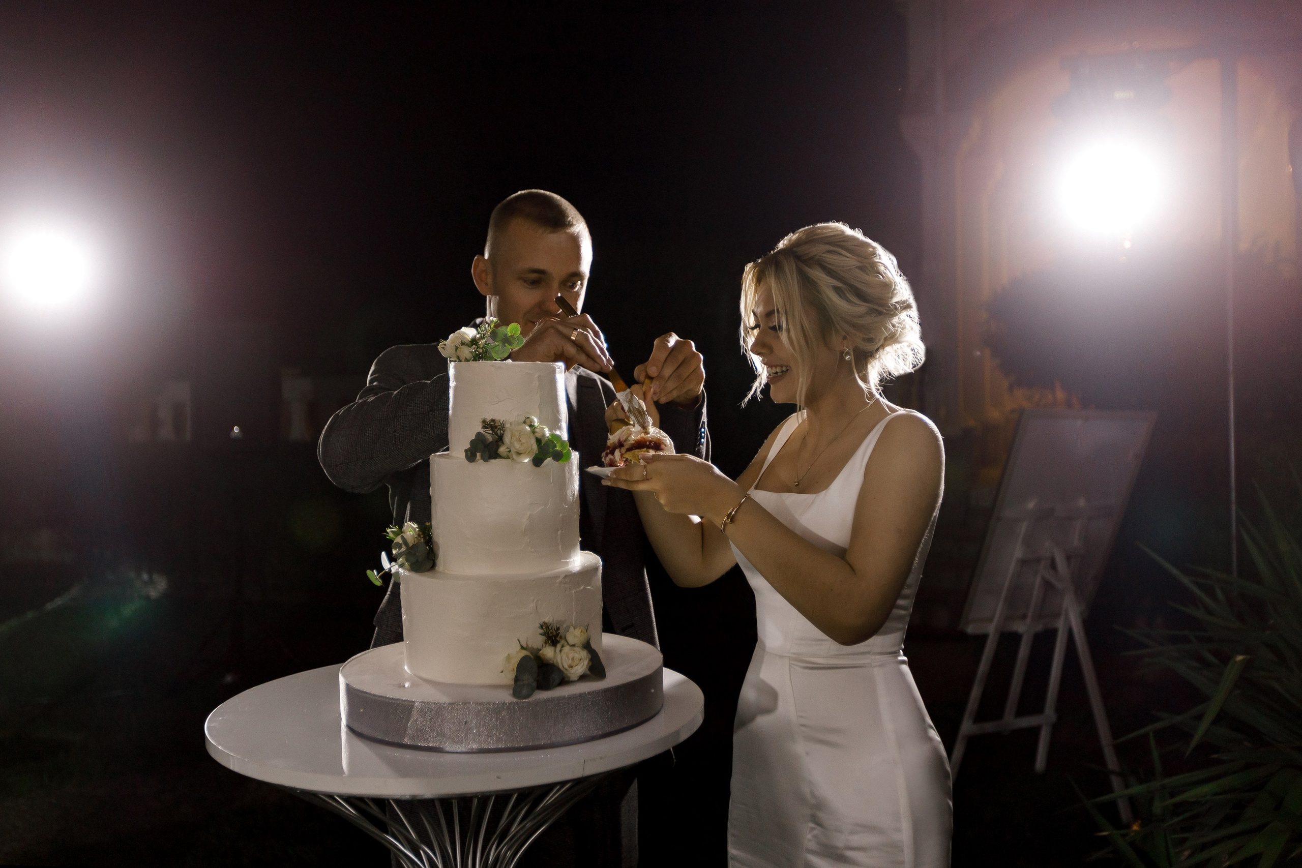 Денис и Алина. Белый замок. Фотограф Анна Лейман. Севастополь