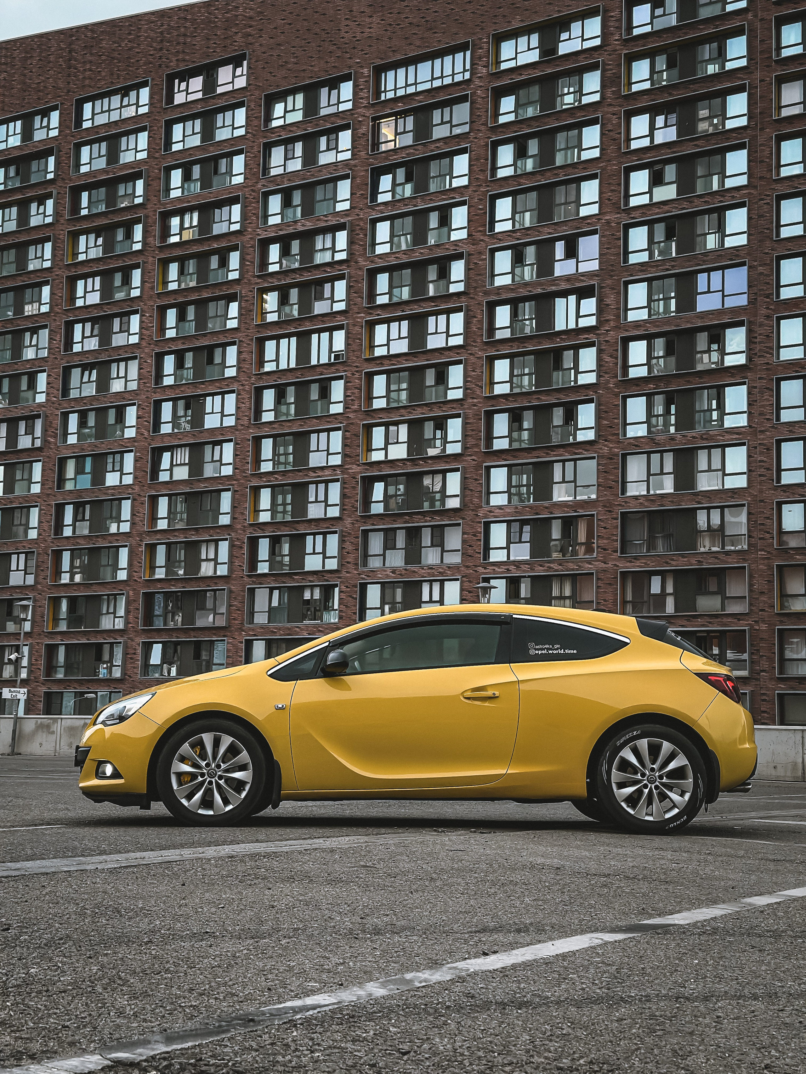 Короткая фотосессия. Opel Astra. Ирина Санрайз — Автомобильный фотограф в Москве