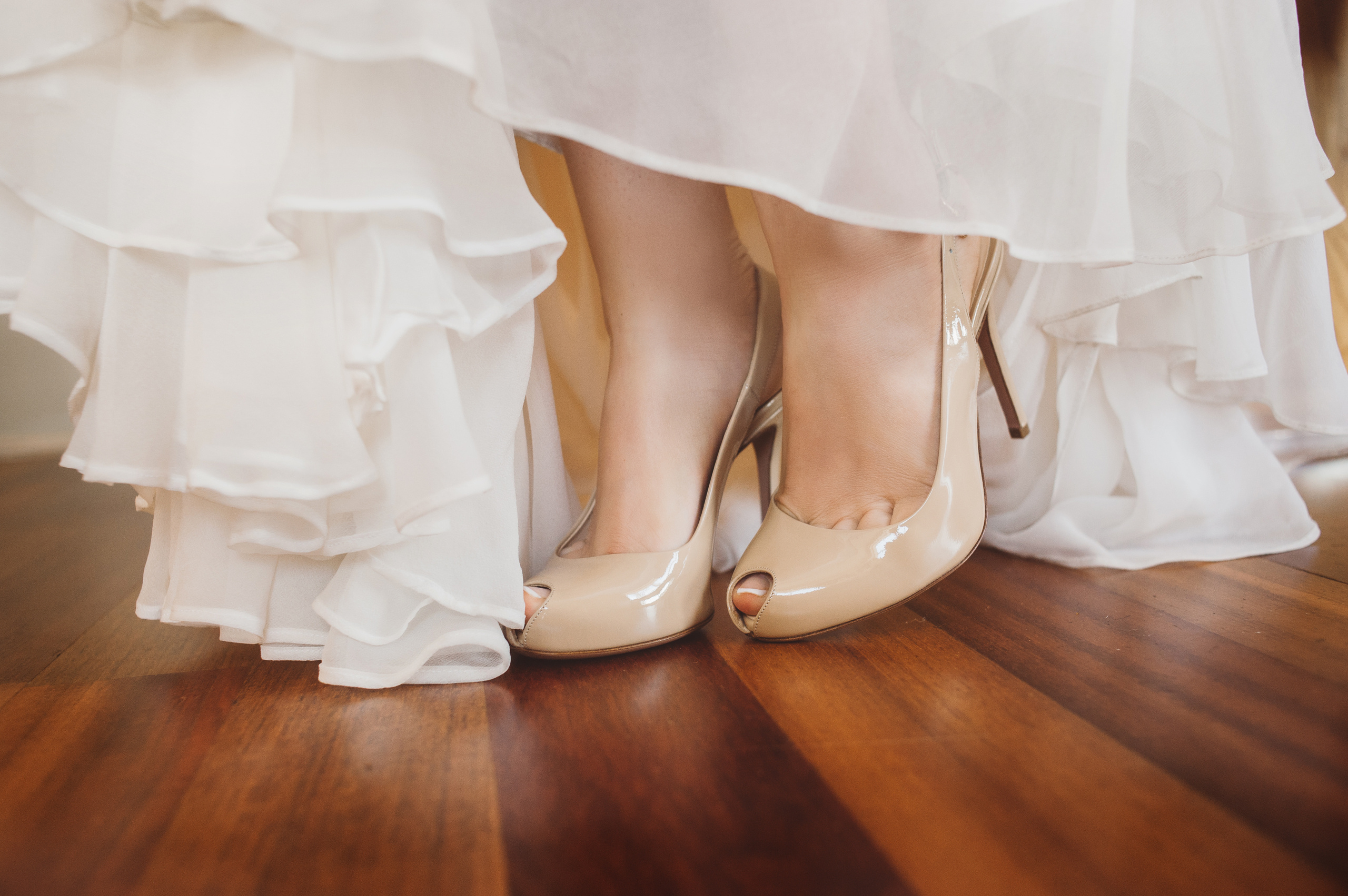 Свадебная фотосессия в Свиссотель Красные Холмы и Ботаническом саду. Семейный фотограф в Москве Елена Снегирева