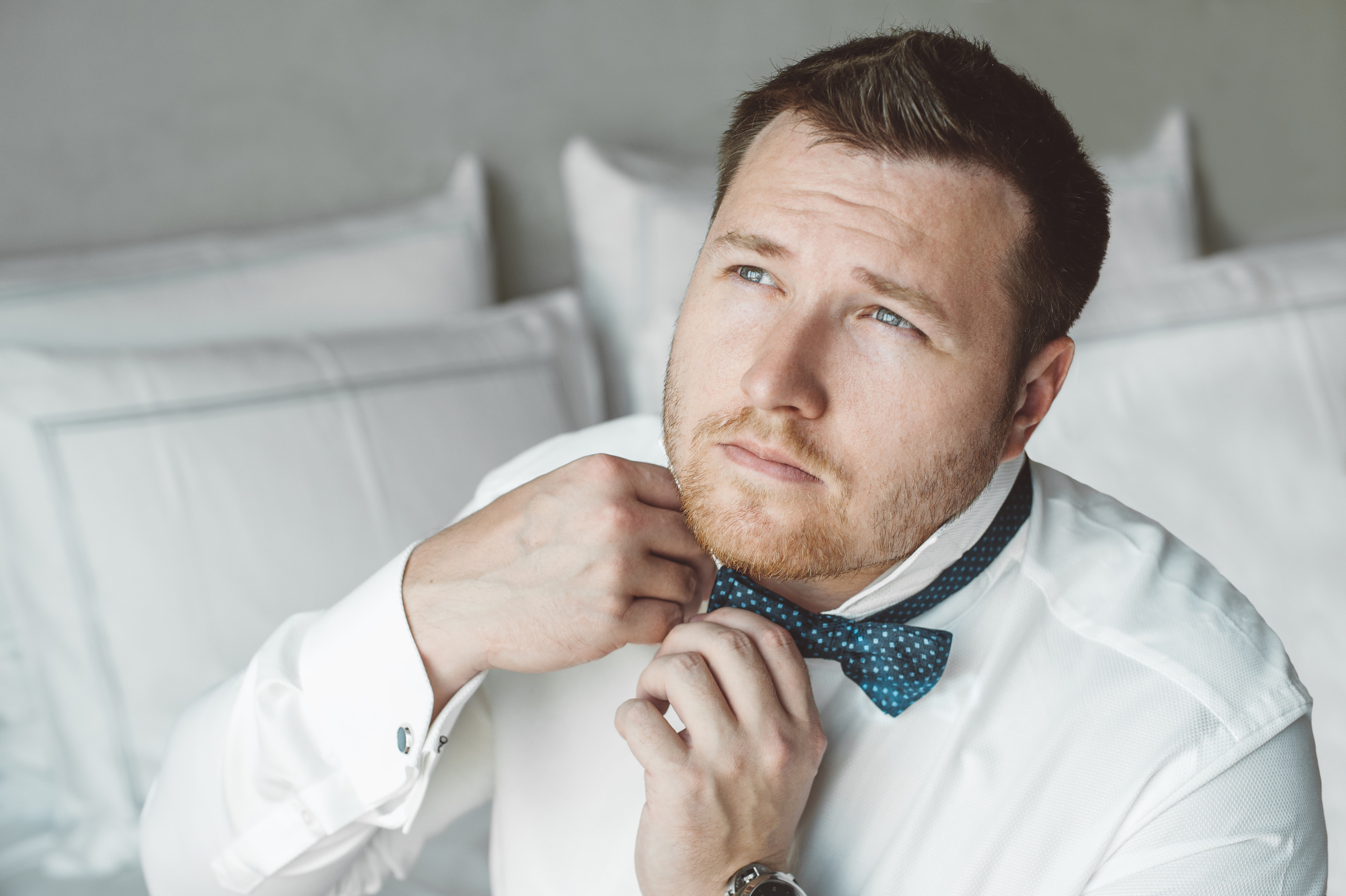 Свадебная фотосессия в Свиссотель Красные Холмы и Ботаническом саду. Семейный фотограф в Москве Елена Снегирева