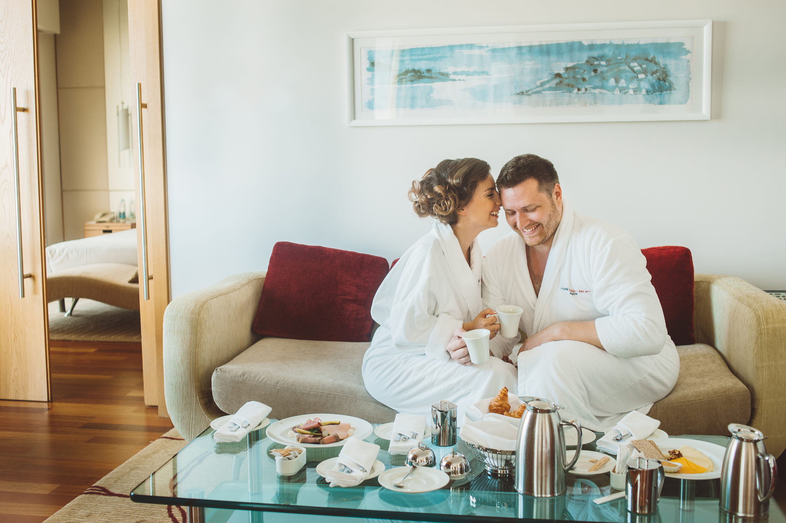 Свадебная фотосессия в Свиссотель Красные Холмы и Ботаническом саду. Семейный фотограф в Москве Елена Снегирева