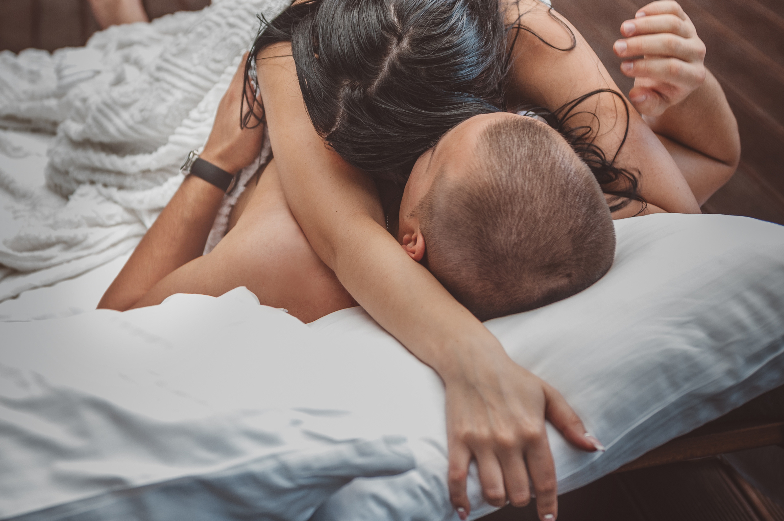 Свадебная фотосессия в Подмосковном отеле. Семейный фотограф в Москве Елена Снегирева