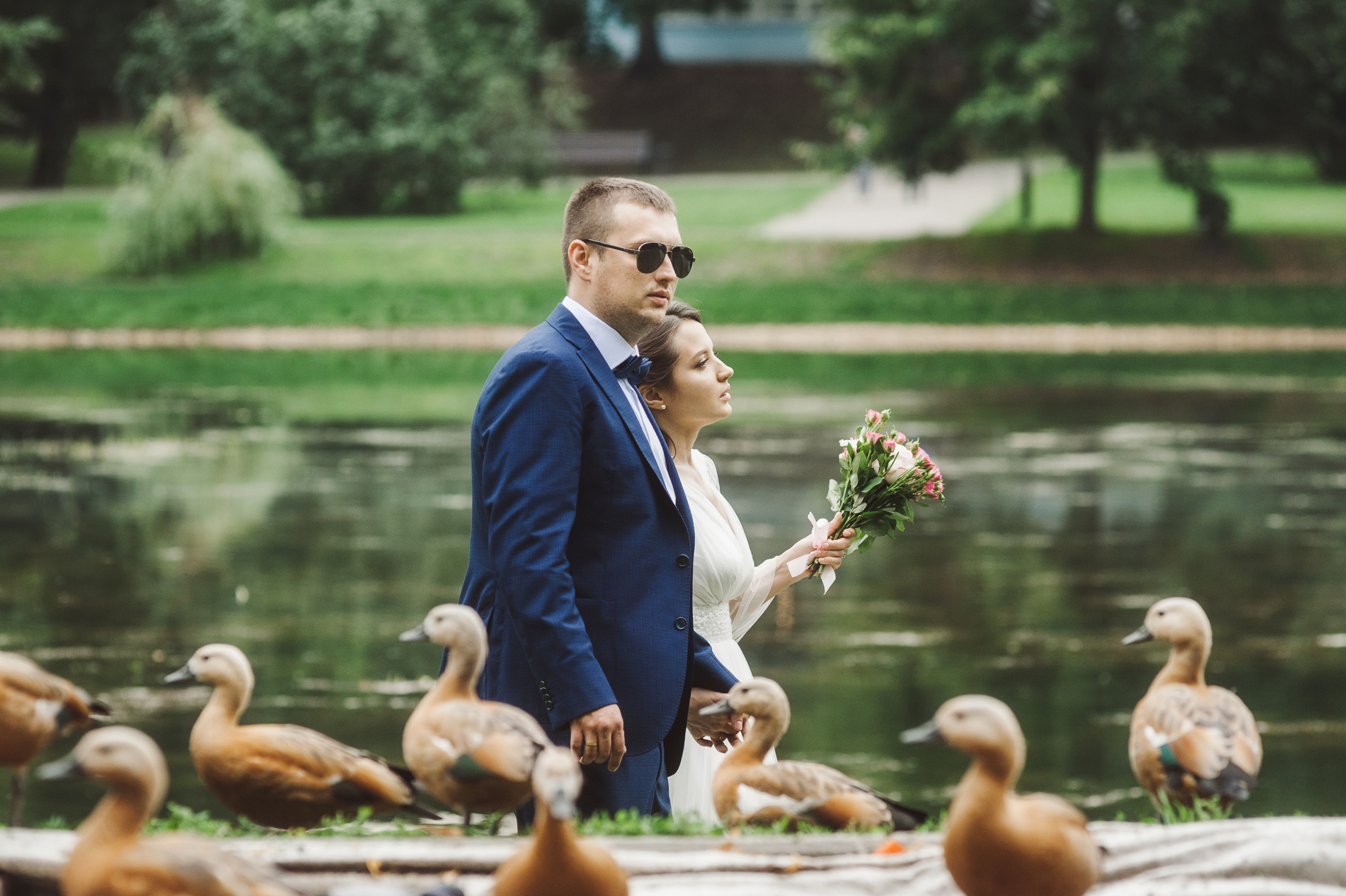 Свадебная фотосессия с прогулкой на теплоходе по Москве-реке. Семейный фотограф в Москве Елена Снегирева