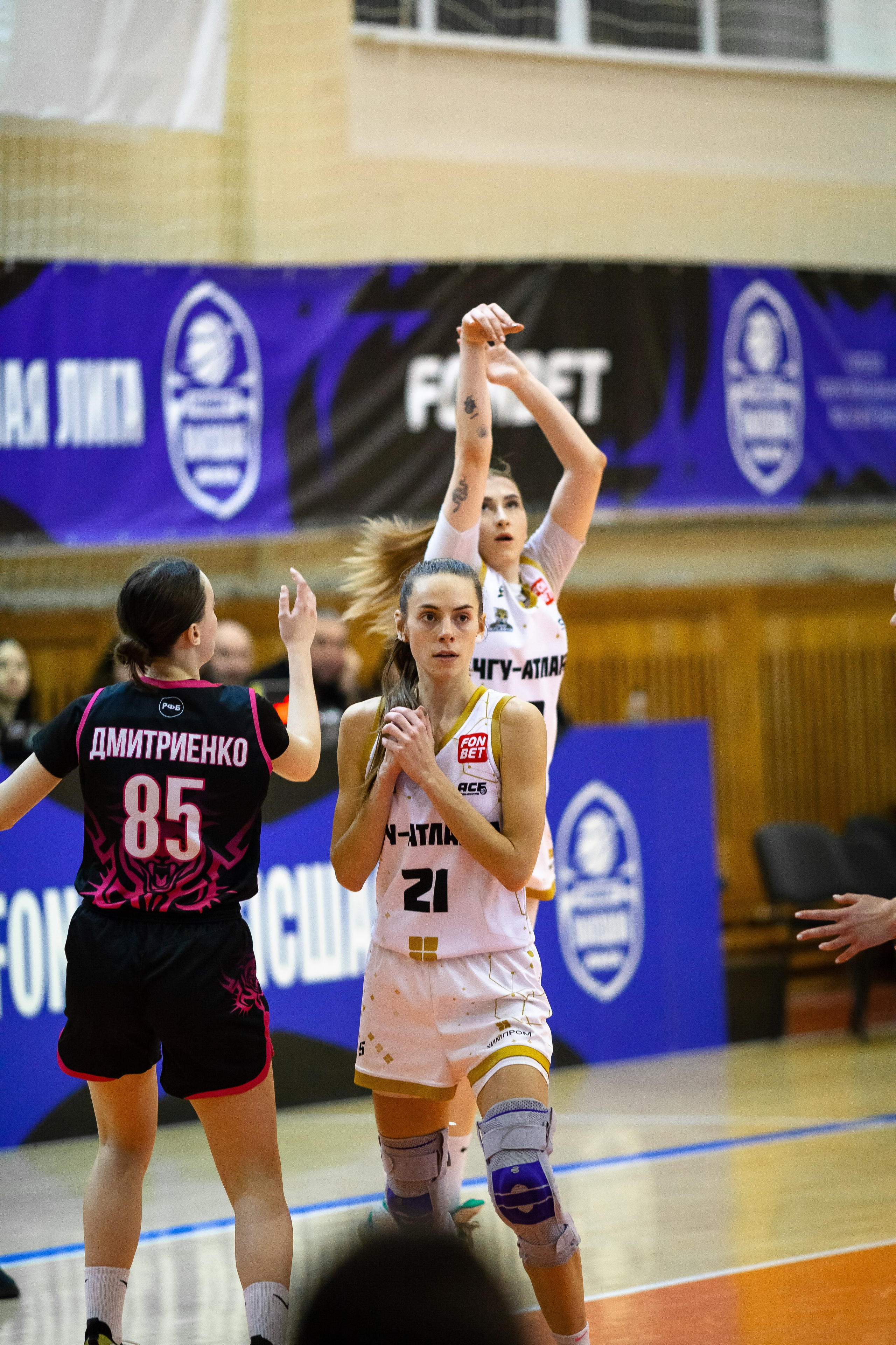 ЧГУ-Атланта — Ростов-ЮФУ / 1 игра. Фотография