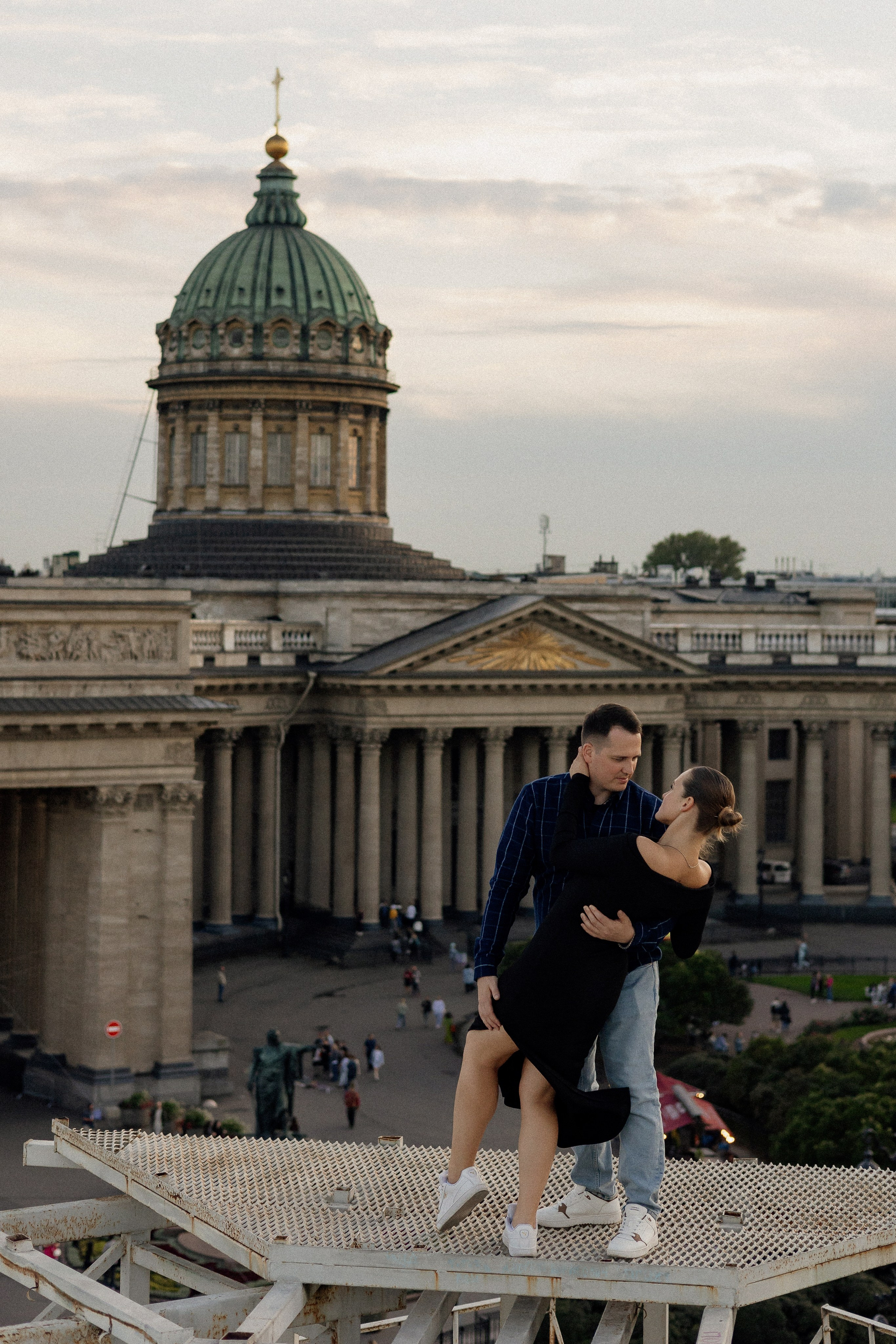 Романтика питерских крыш. Свадебный фотограф в Санкт-Петербурге Ксения Кобышева