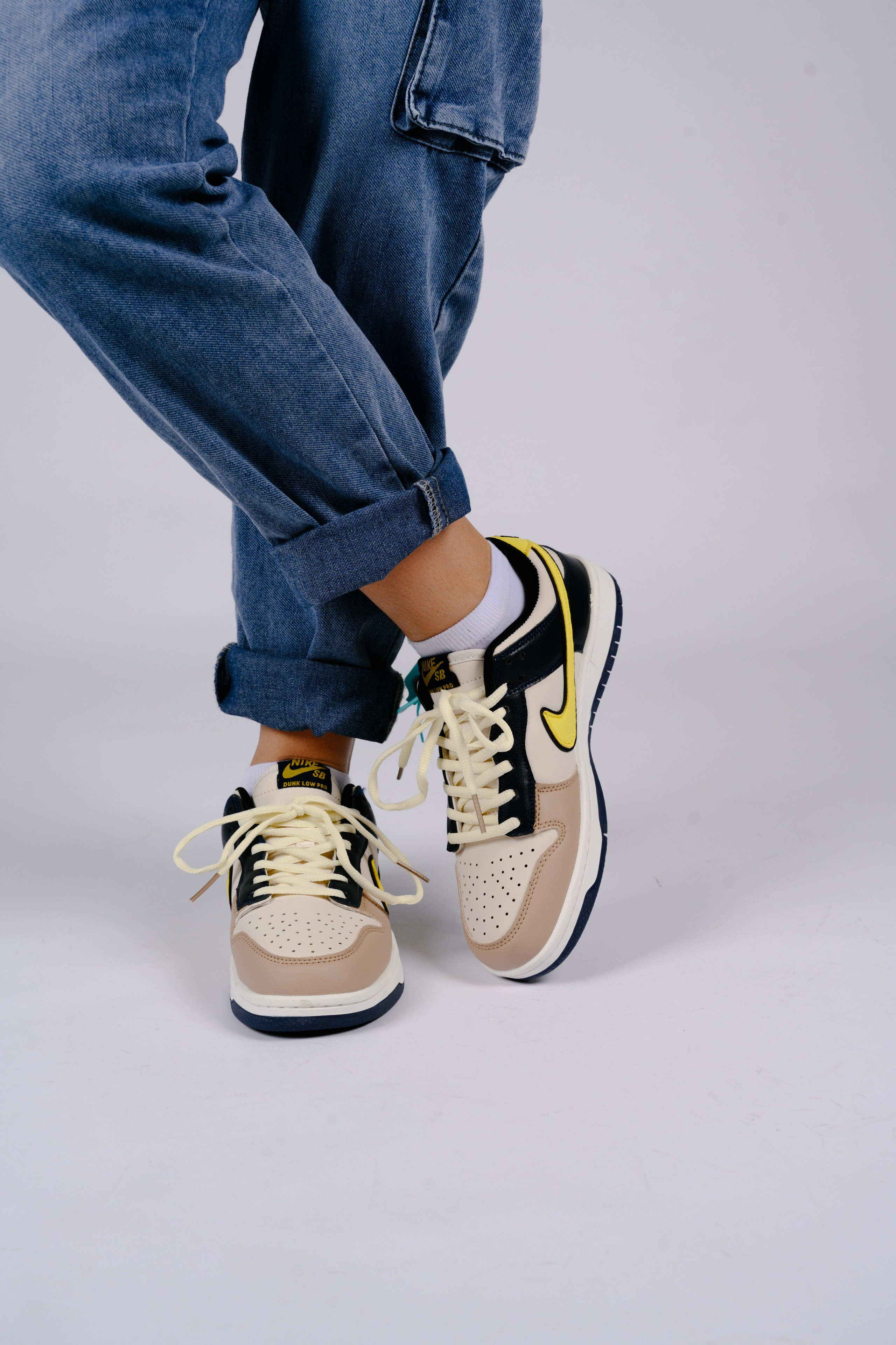 Кроссовки для wb. Фотограф в Красноярске