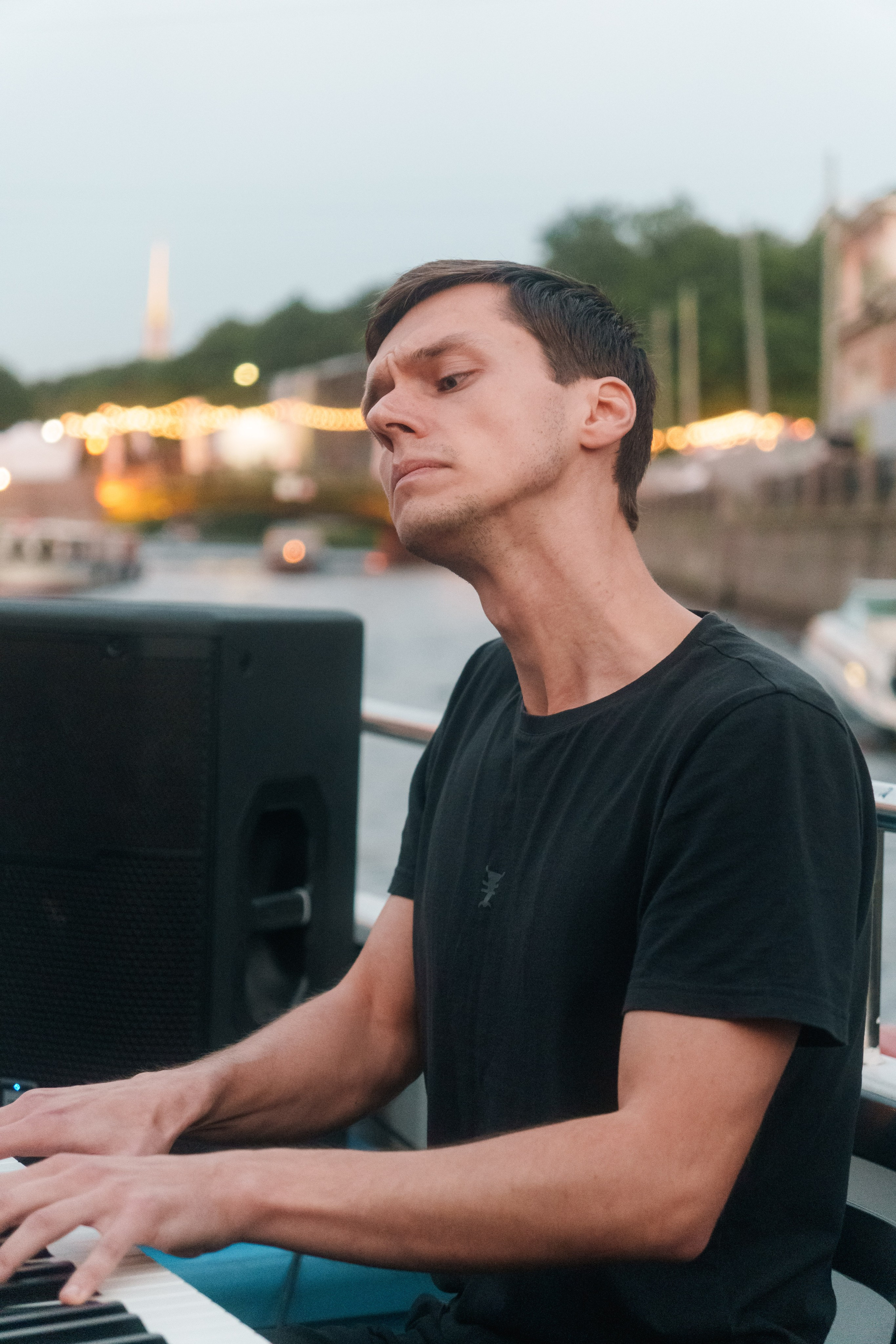 Концерт группы Тони Мак на корабле. Фотограф в Санкт-Петербурге Ибрагимова Алина