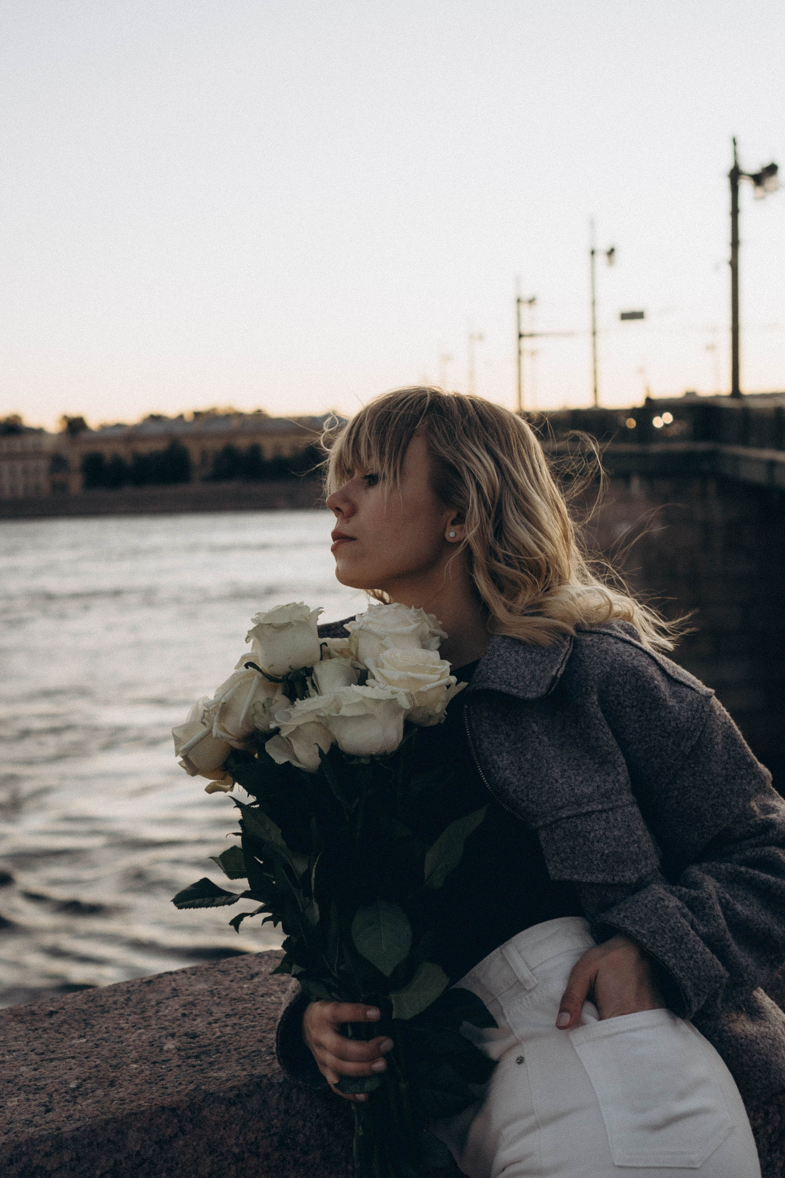 ПРОГУЛКА ПО ГОРОДУ В БЕЛЫЕ НОЧИ (другой вариант). Профессиональный фотограф, Санкт-Петербург — Виктория Богомолова