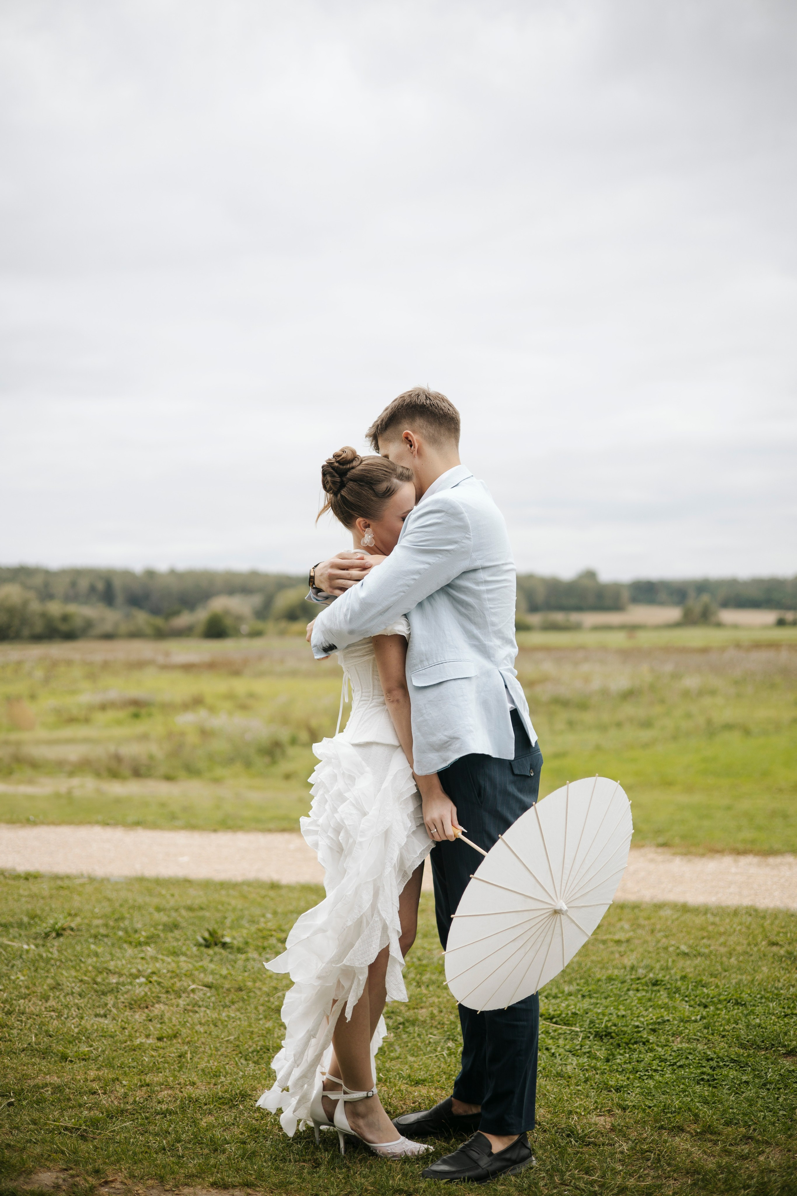 Артём и Вероника pine river. Nikolpinhasova