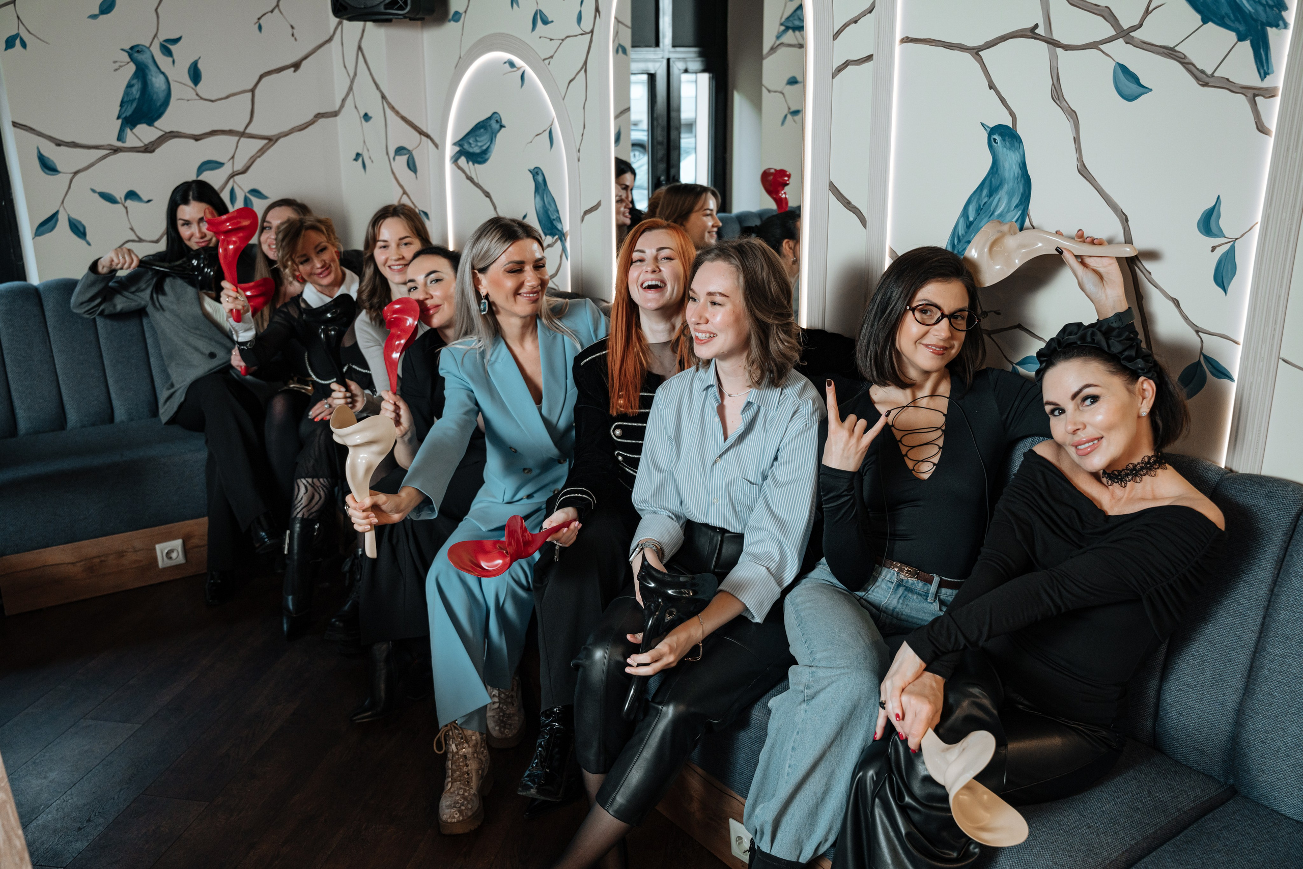 Мафия. Бар FINCH. ЖЕНСКИЙ КЛУБ LAXMI. Портретный фотограф в Санкт-Петербурге Дмитриева Наталия