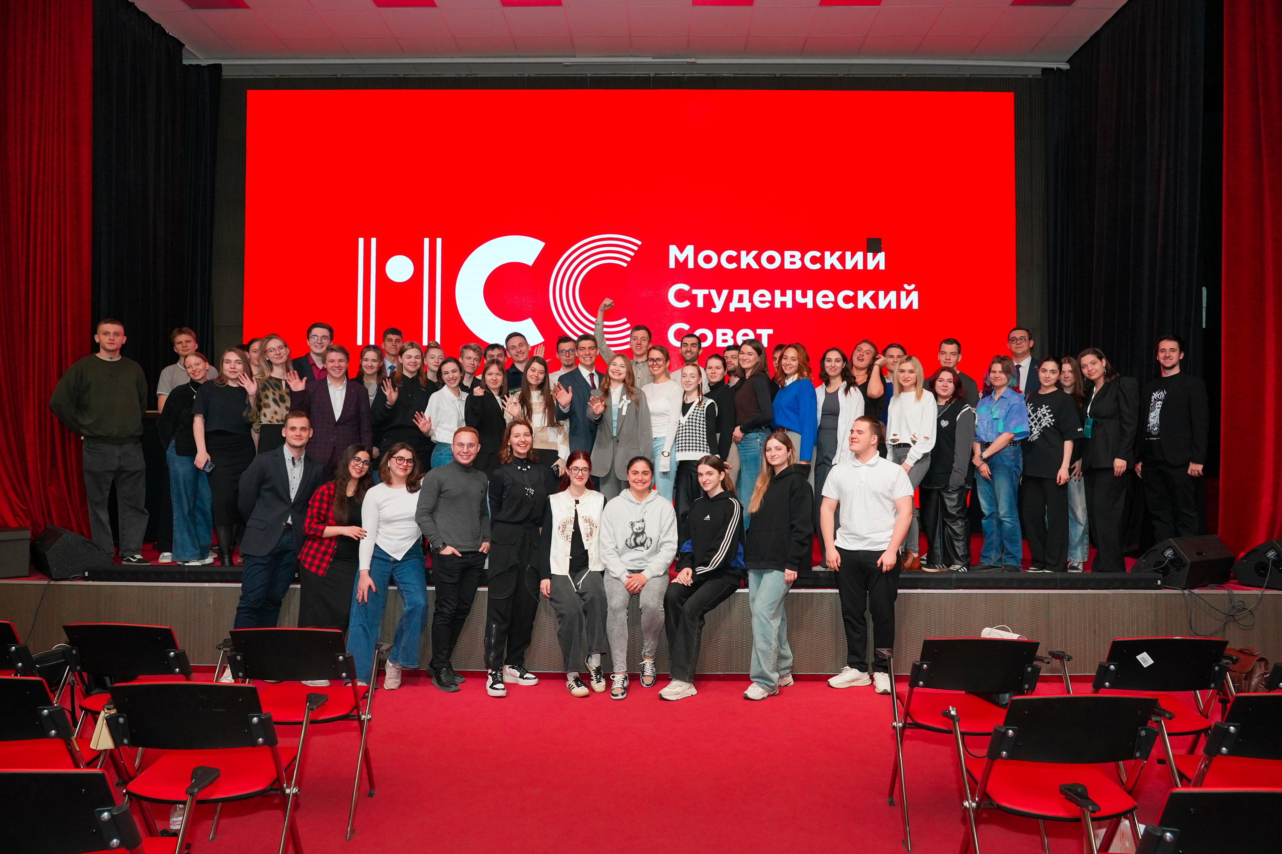 Фотограф на официальном мероприятии