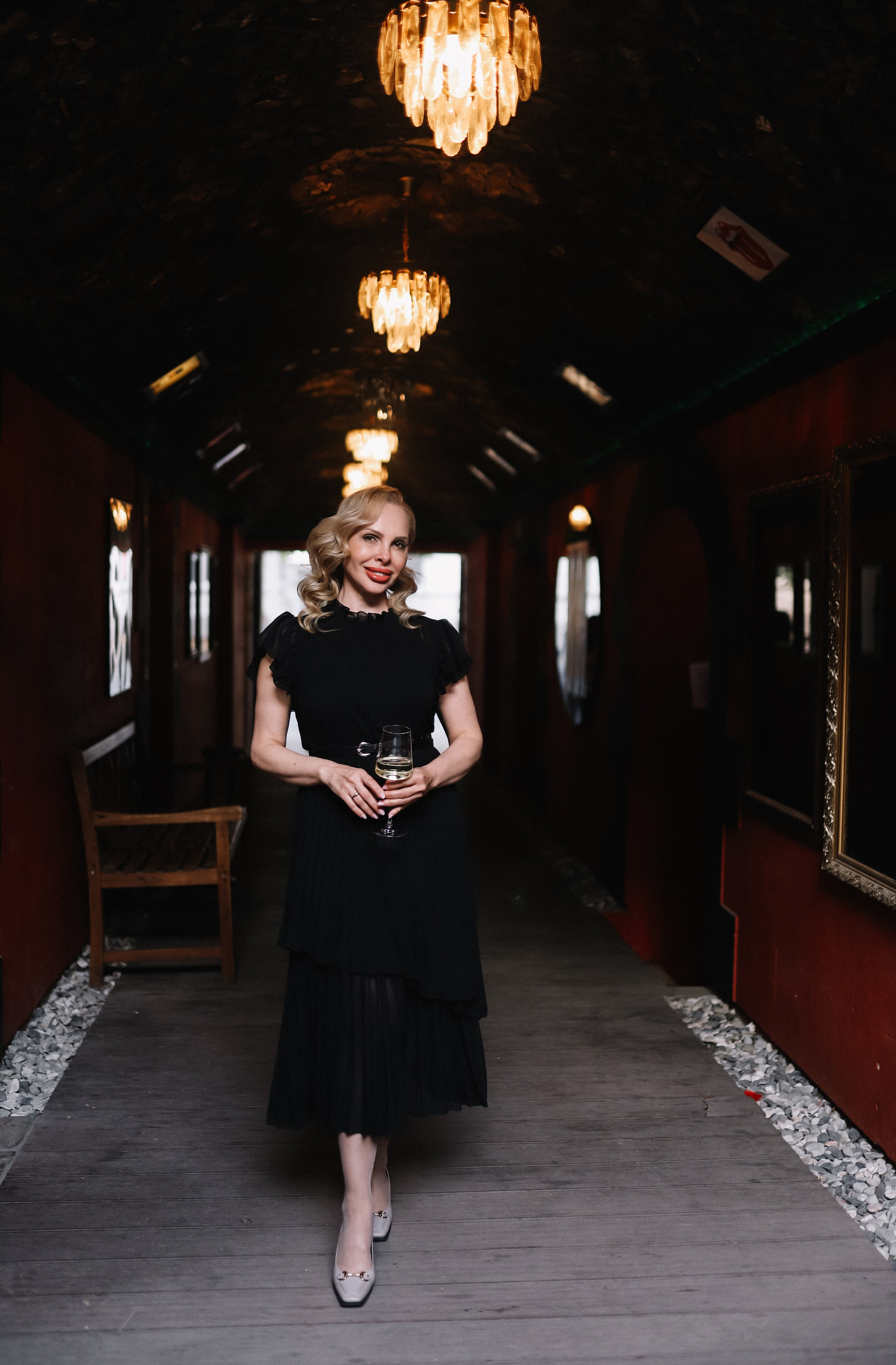 25.Диана и гости