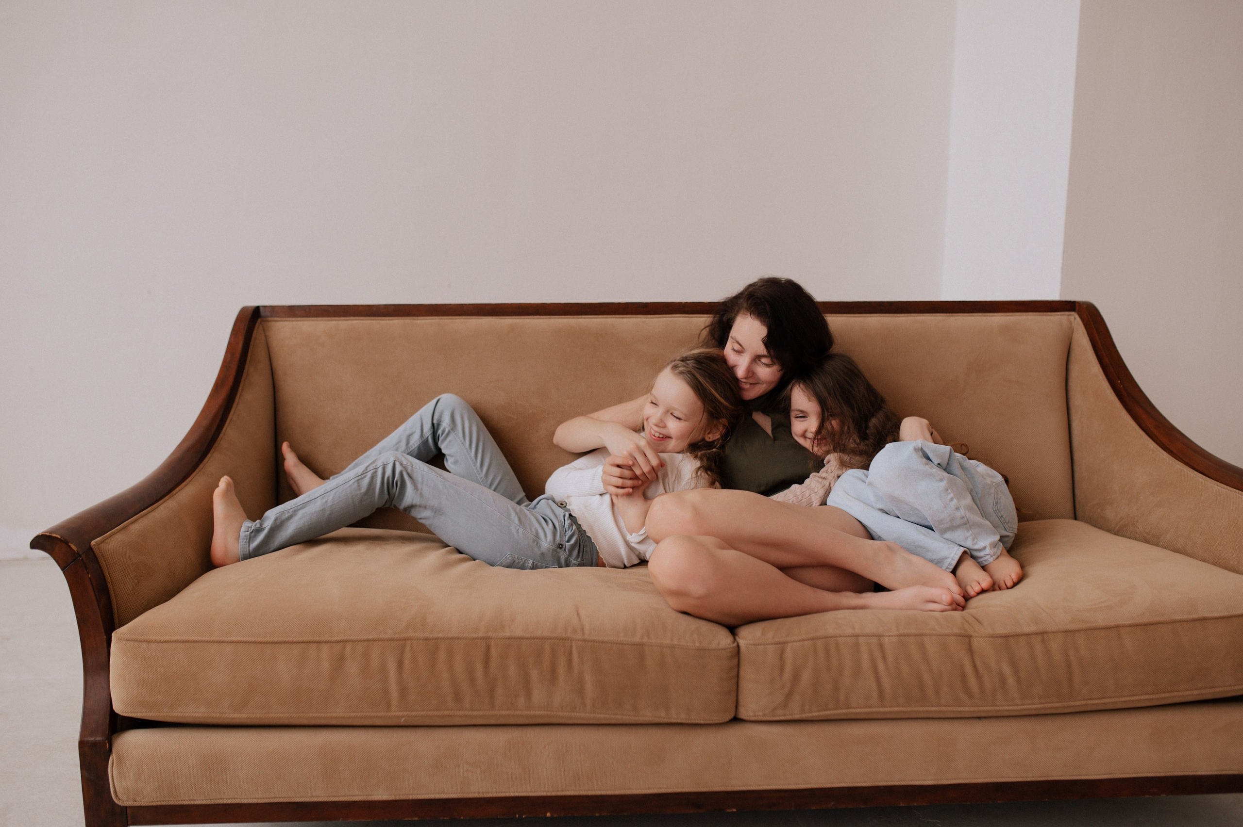 Мама и дочки. Фотограф Светлана Васильева